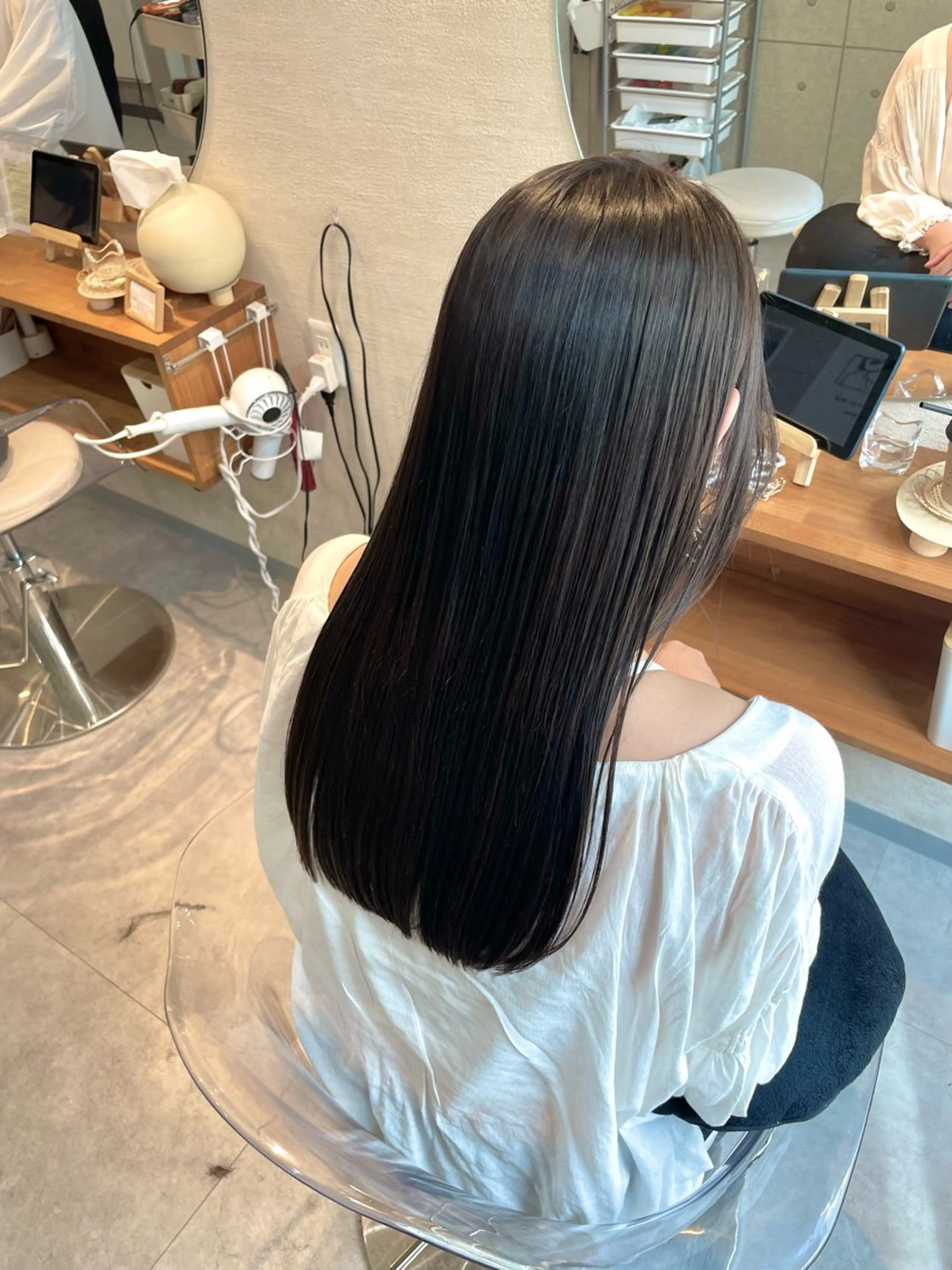 ロング コイデ リュウセイのヘアスタイル