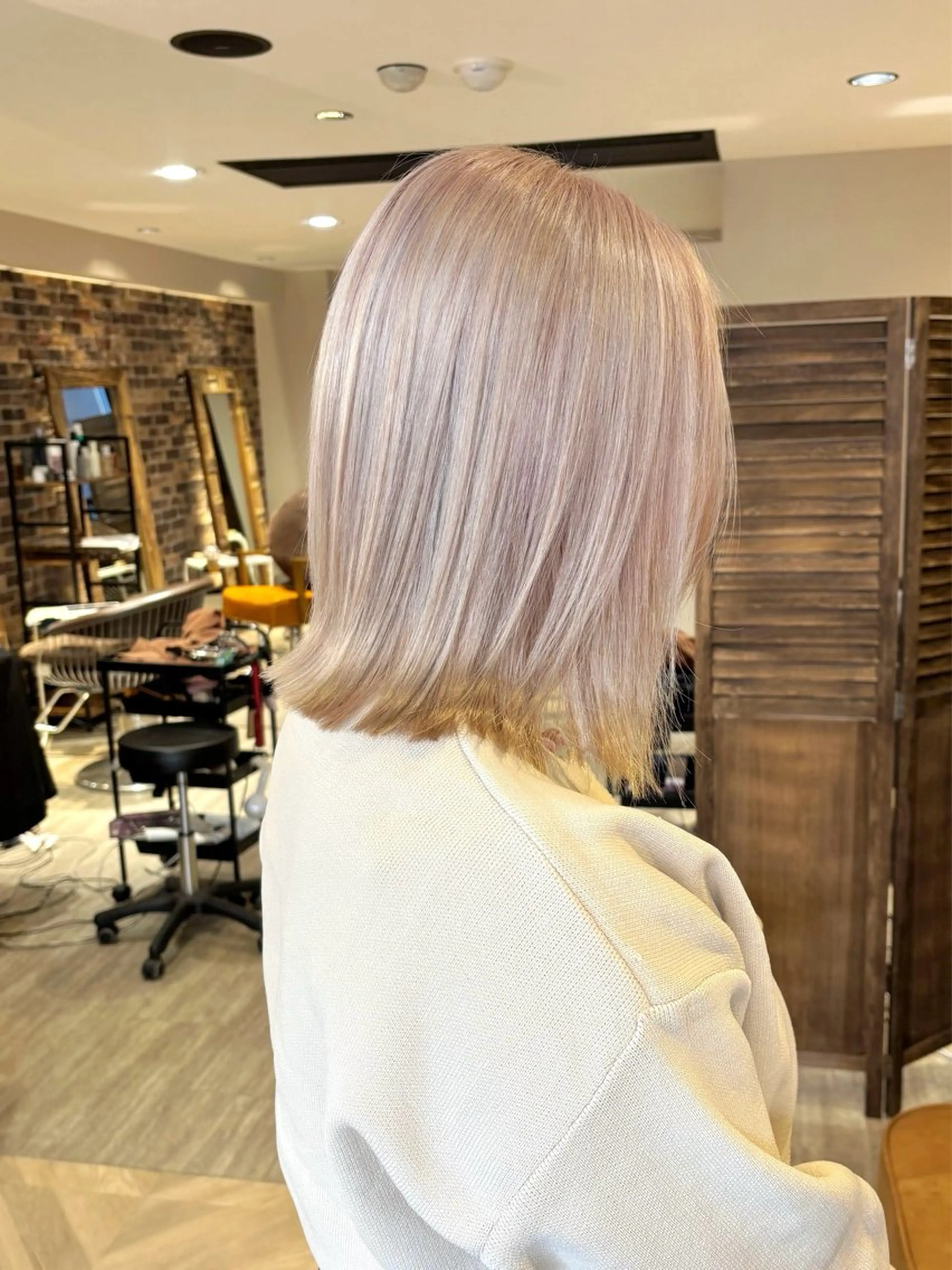 ミディアム ブリーチ／ 髪質改善／ＲＹＯのヘアスタイル