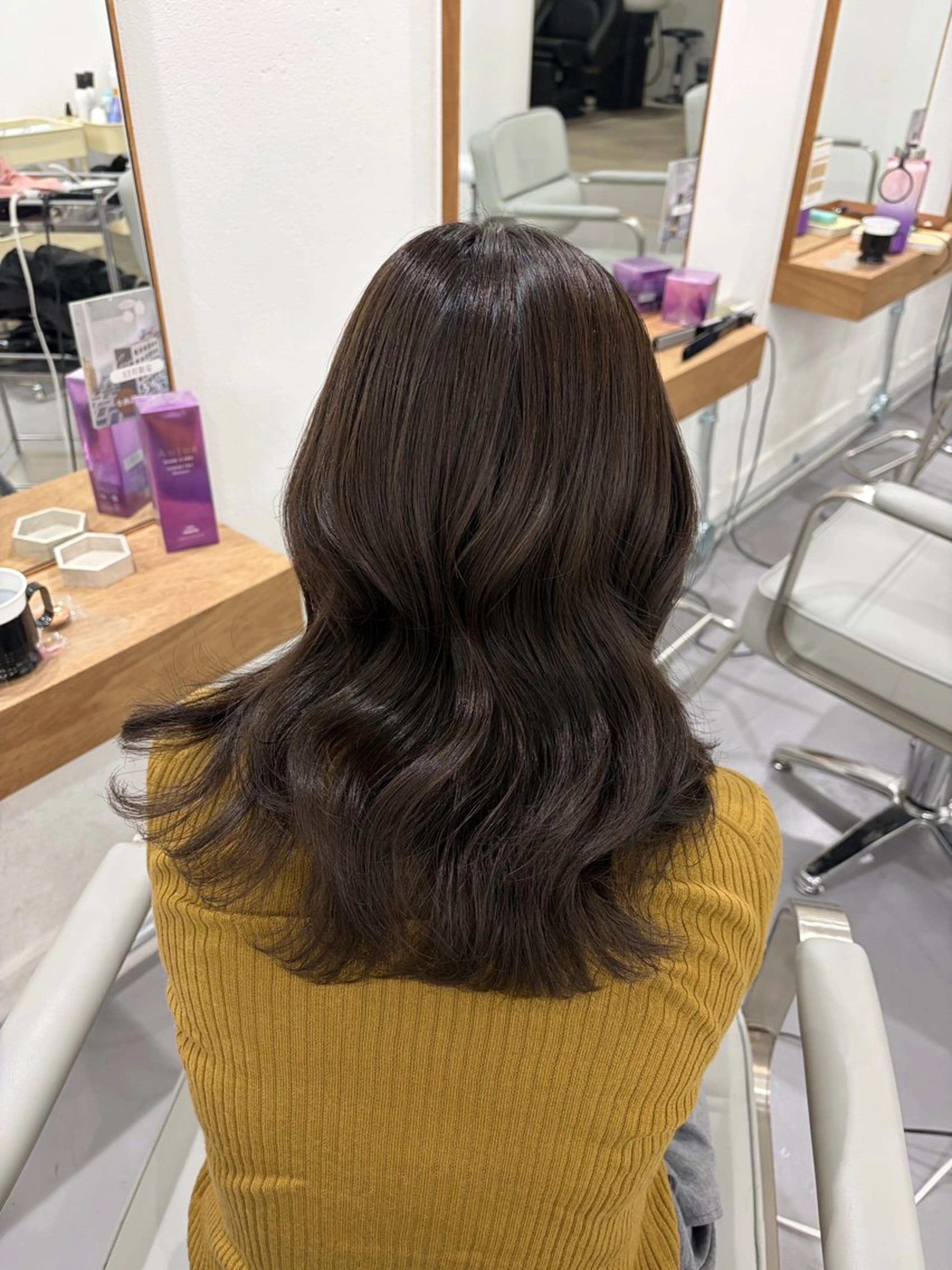 セミロング チョコレートブラウン kutenクテン所属・KUTEN岐阜カラー / Haoのヘアスタイル