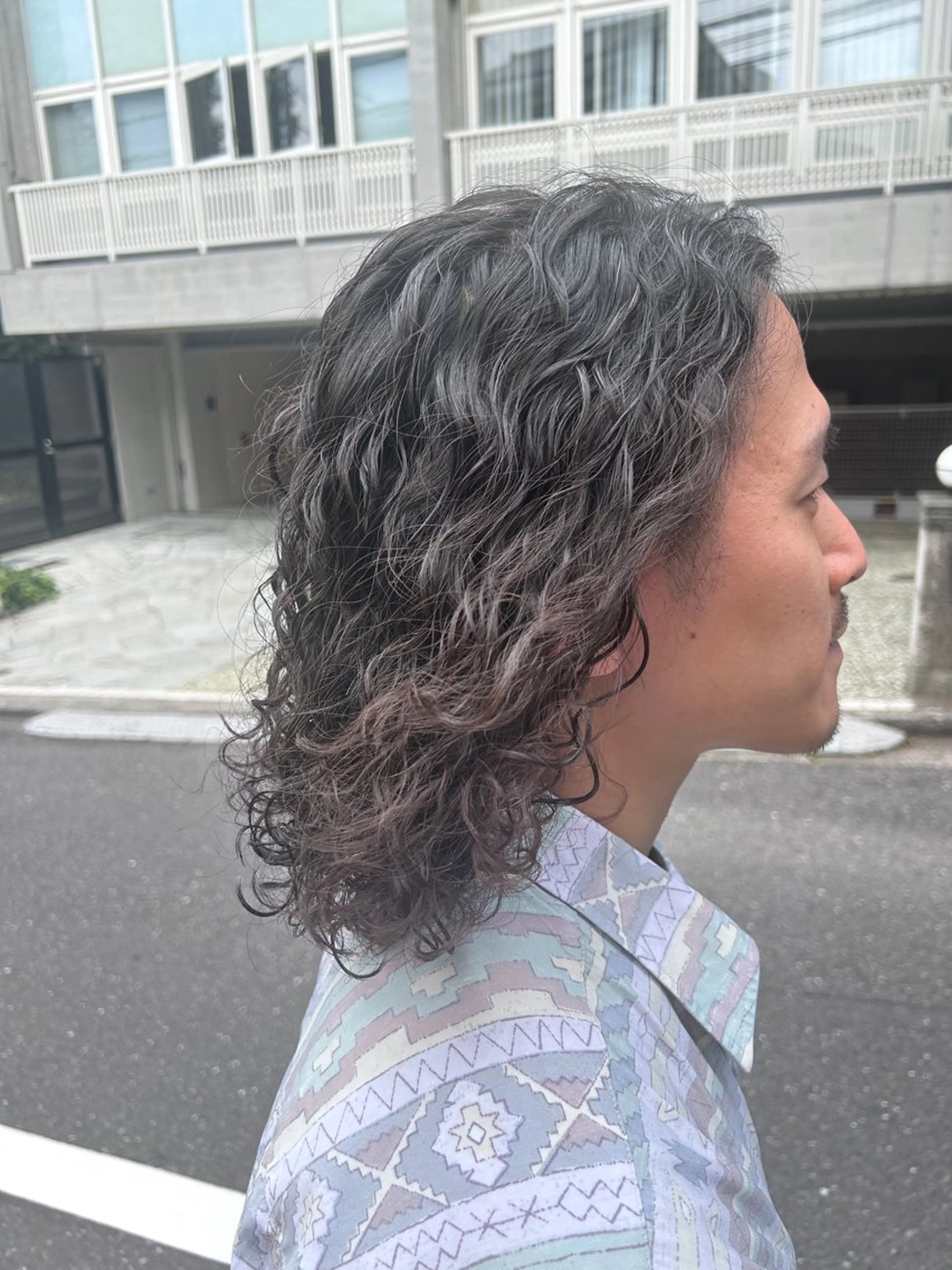 ロング パーマ メンズ メンズパーマ プードルパーマ ツーブロック くせ毛 ニュアンスパーマ メンズパーマ ジンのヘアスタイル