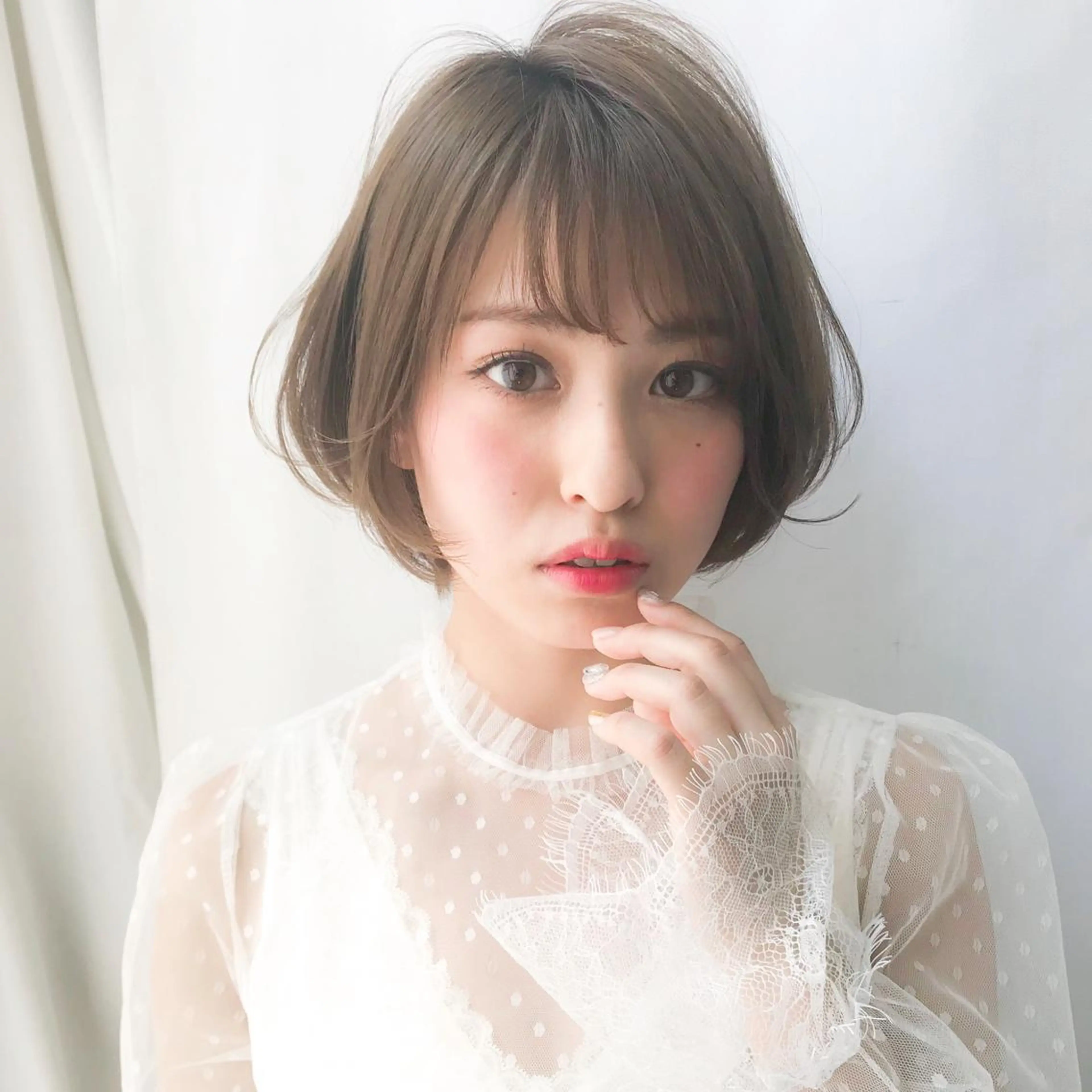 ショート カラー パーマ ショートボブ 透明感カラー イルミナカラー ボブ ショートヘア カット パーマ 縮毛矯正 トリートメント 大人かわいい💍🤍 ボブ/ショートボブのヘアスタイル