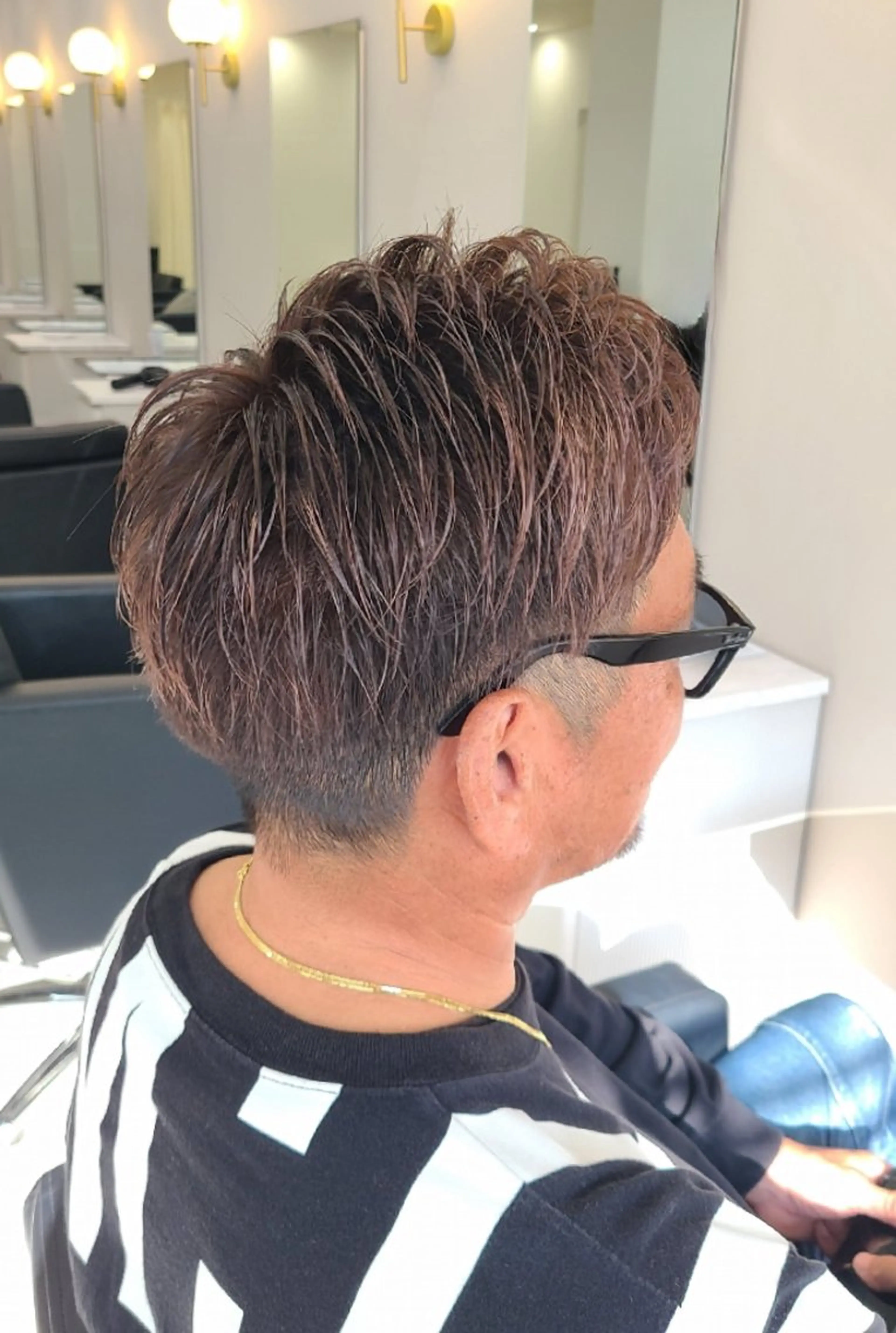 ショート カラー メンズ メンズハイライト ハイライトカラー ハイライト カット ヘアカラー 桐島 令奈のヘアスタイル