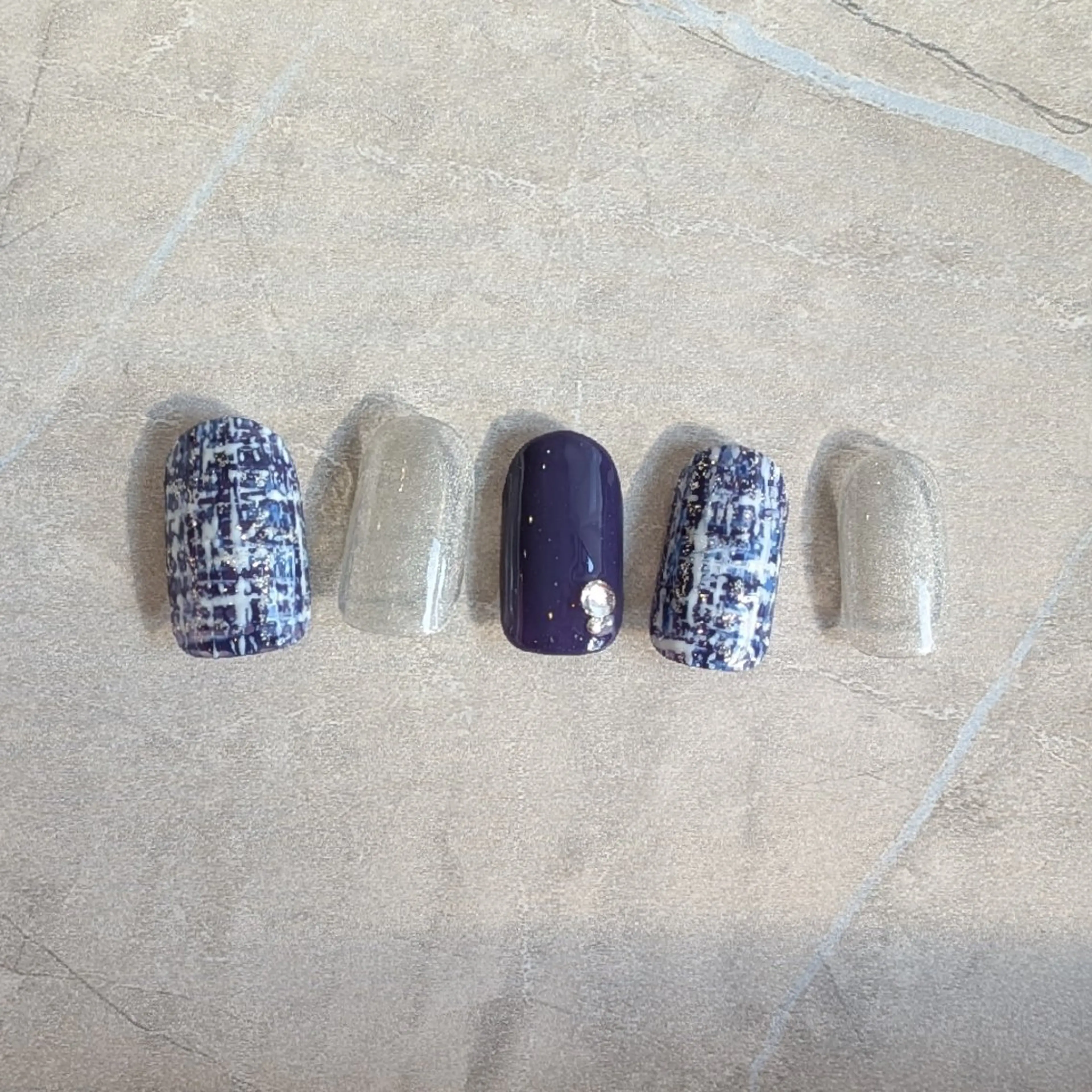 ネイル ハンドネイル 6RokuHair（ロクヘアー)所属・門川 茉奈美のネイルデザイン