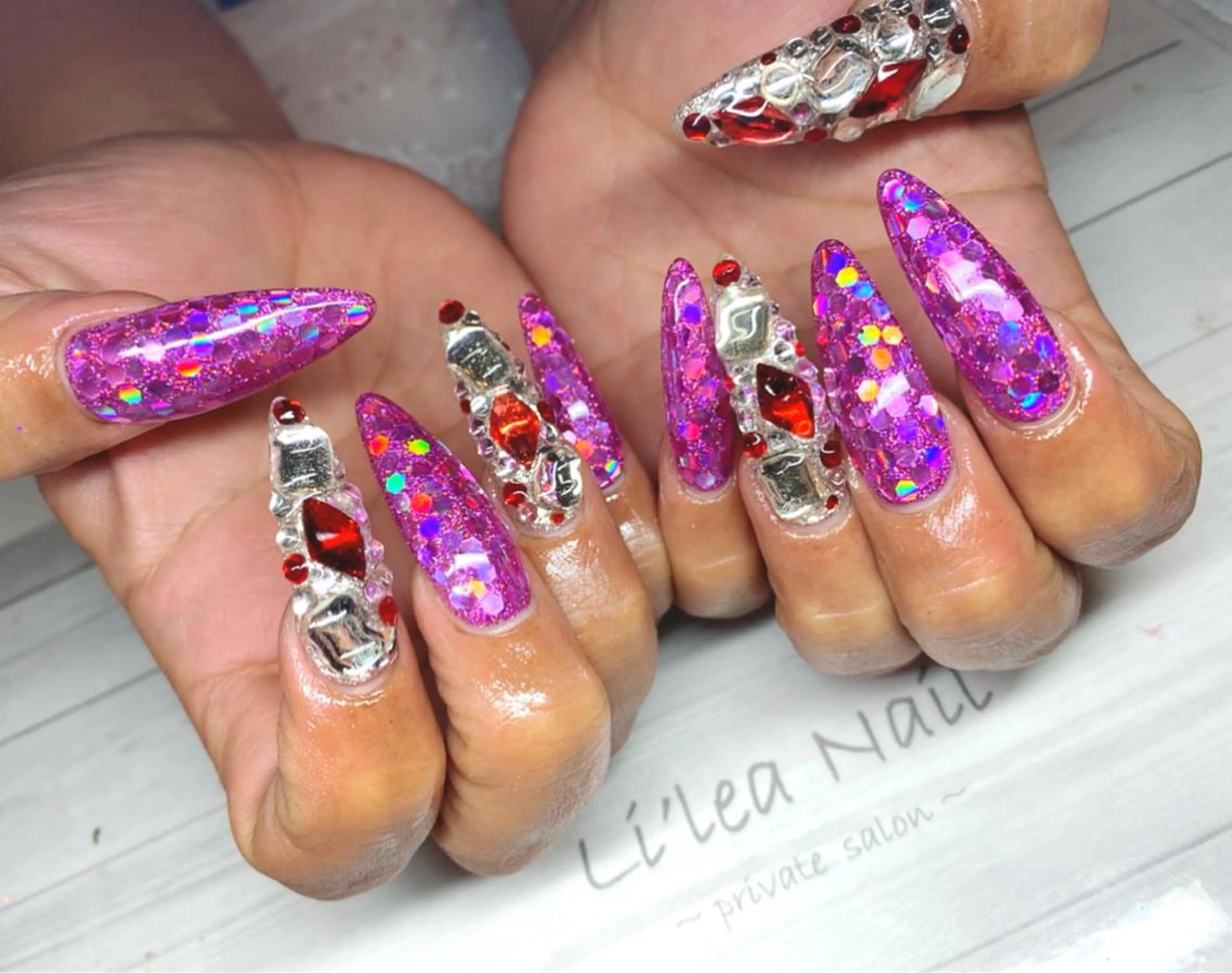 ネイル Li'leaNail AINAのネイルデザイン