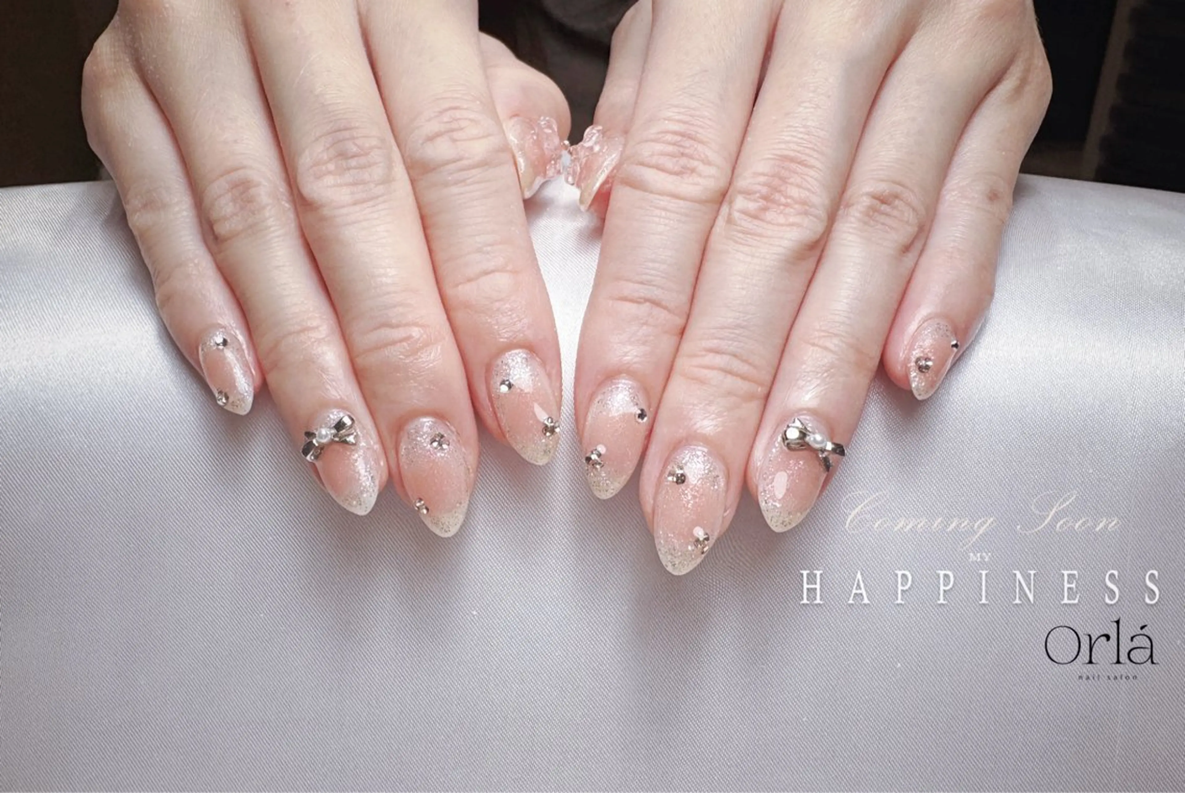 ミディアム Orla nail salonのネイルデザイン