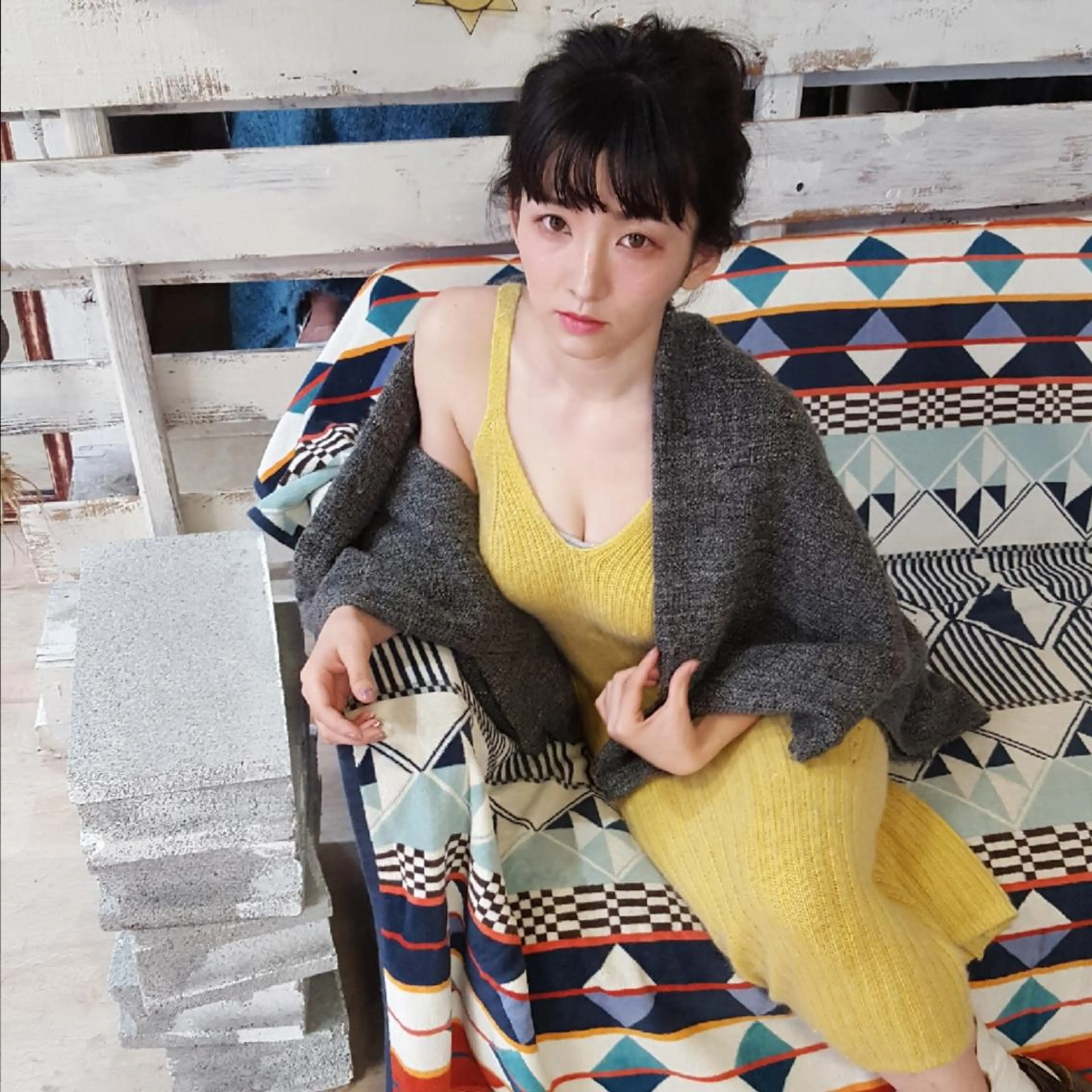 ロング カラー バレイヤージュ ベージュカラー 黒髪 ブルーカラー ブルーブラック カット ヘアカラー トリートメント フリーランス所属・韓国ヘア レイヤー くびれヘアMATSUのヘアスタイル