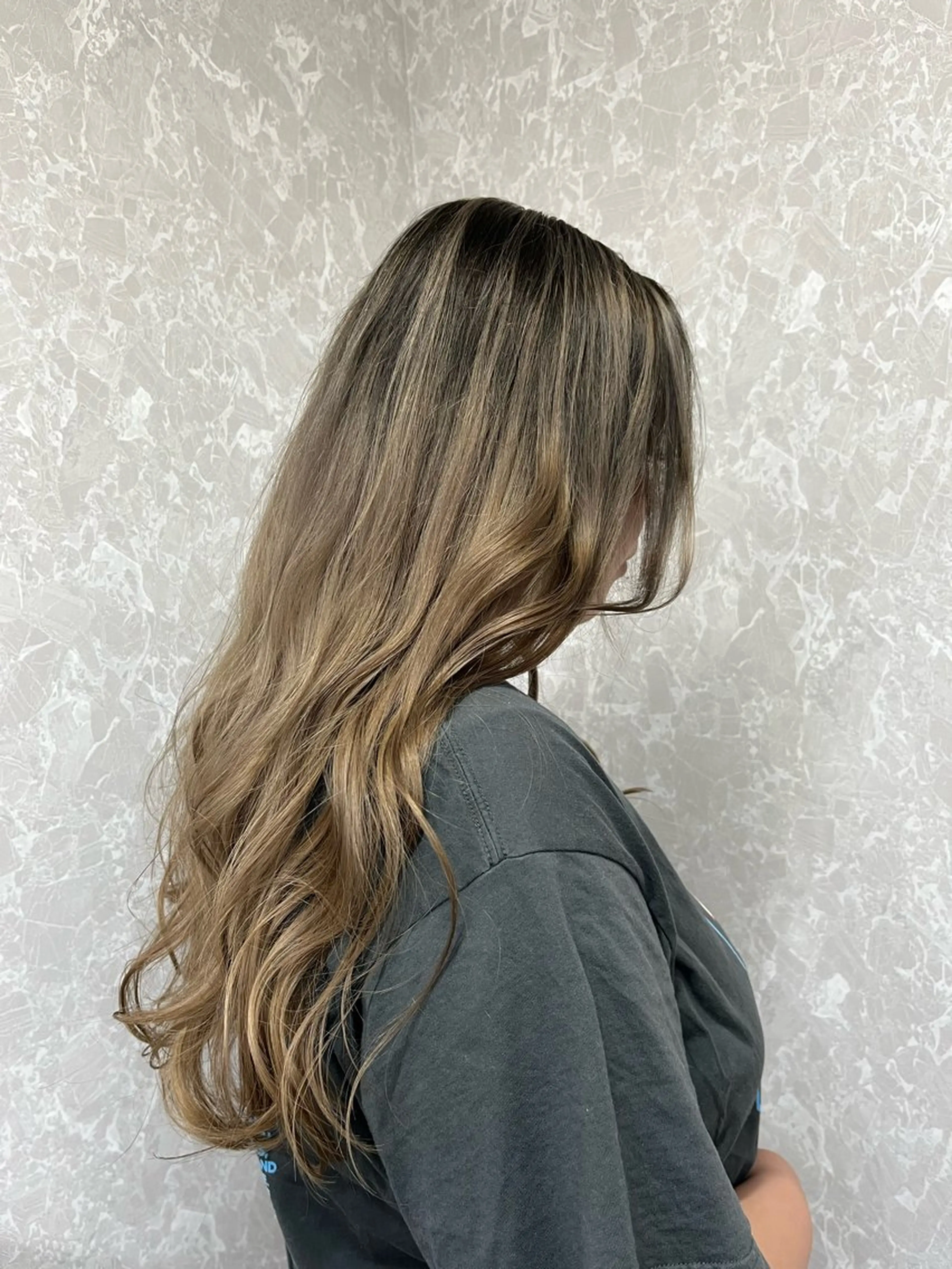 ロング カラー 池田 真衣のヘアスタイル