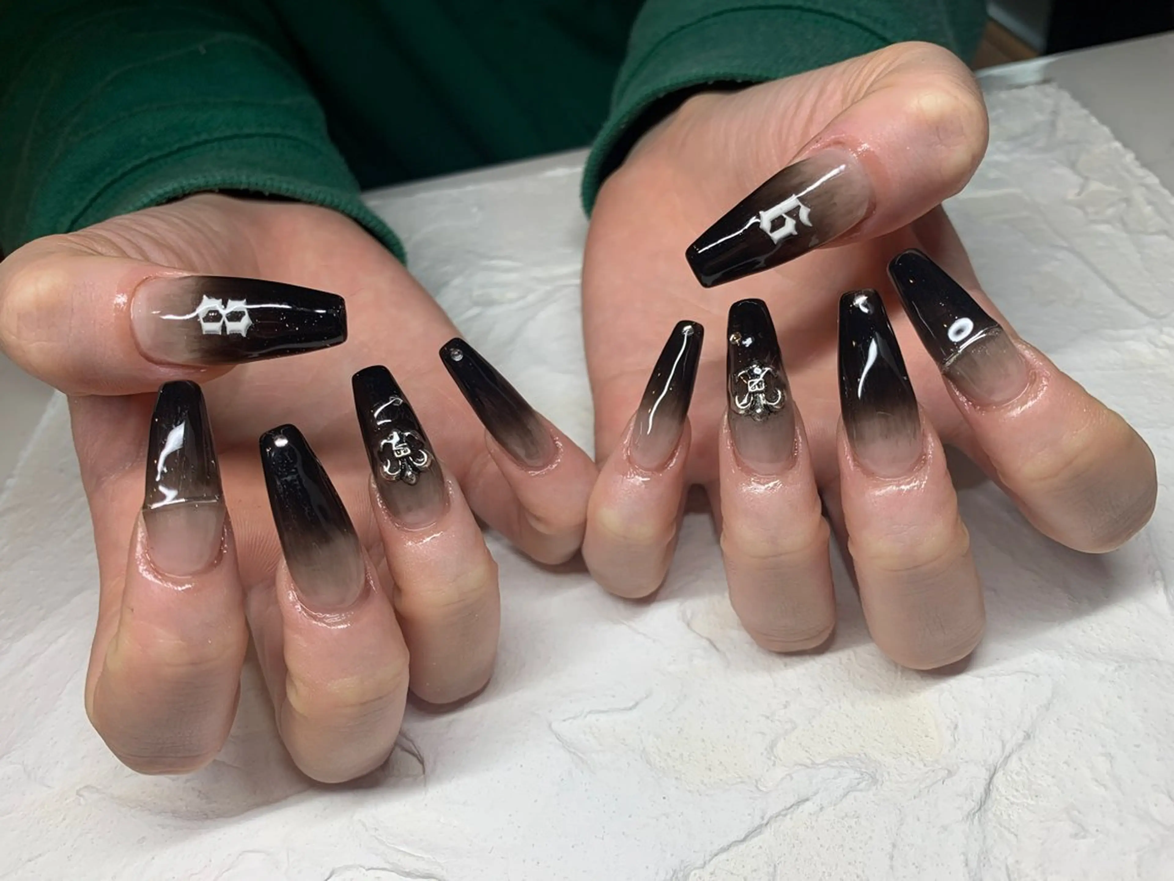 ネイル グラデーション ロングネイル スカルプネイル happiness nailのネイルデザイン