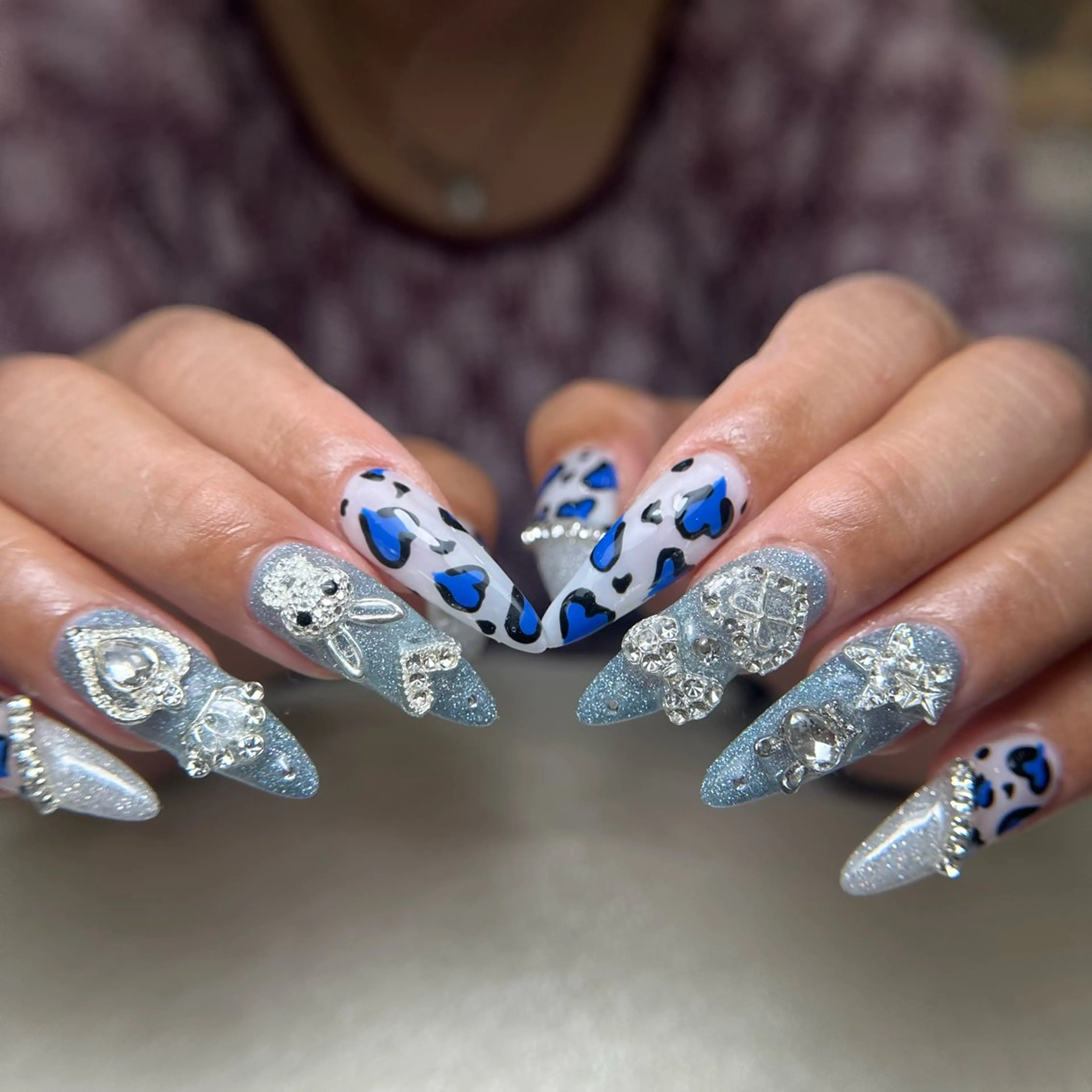 ネイル フレンチネイル グラデーション 韓国ネイル マグネットネイル シンプルネイル ハンドネイル CoMo Nail Studio所属・CoMo Nailのネイルデザイン