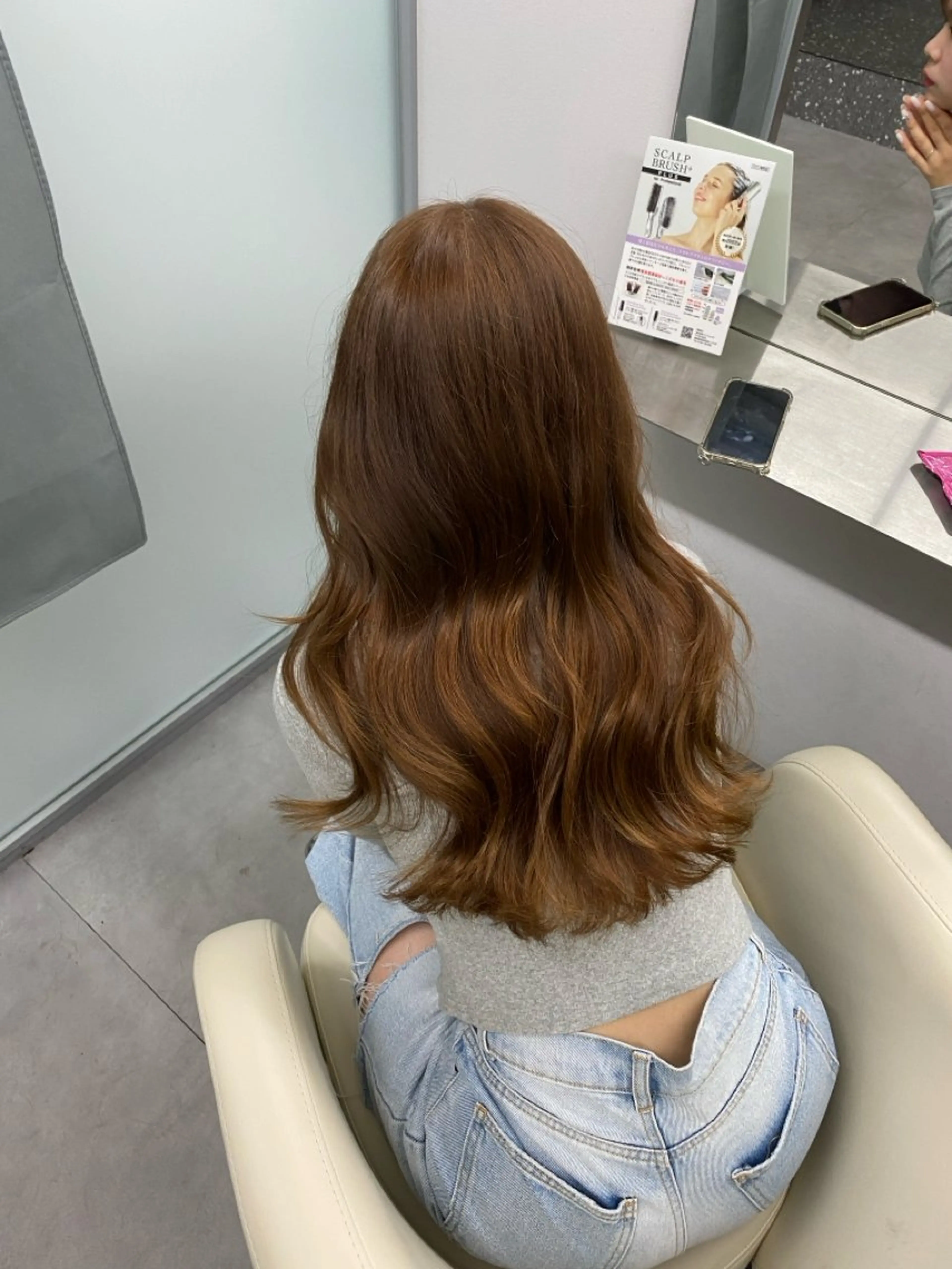 ロング カラー ベージュカラー ブリーチ ダブルカラー ブリーチなしカラー くびれヘア カット ヘアカラー 江坂トレンド韓国風 髪質改善shinoのヘアスタイル