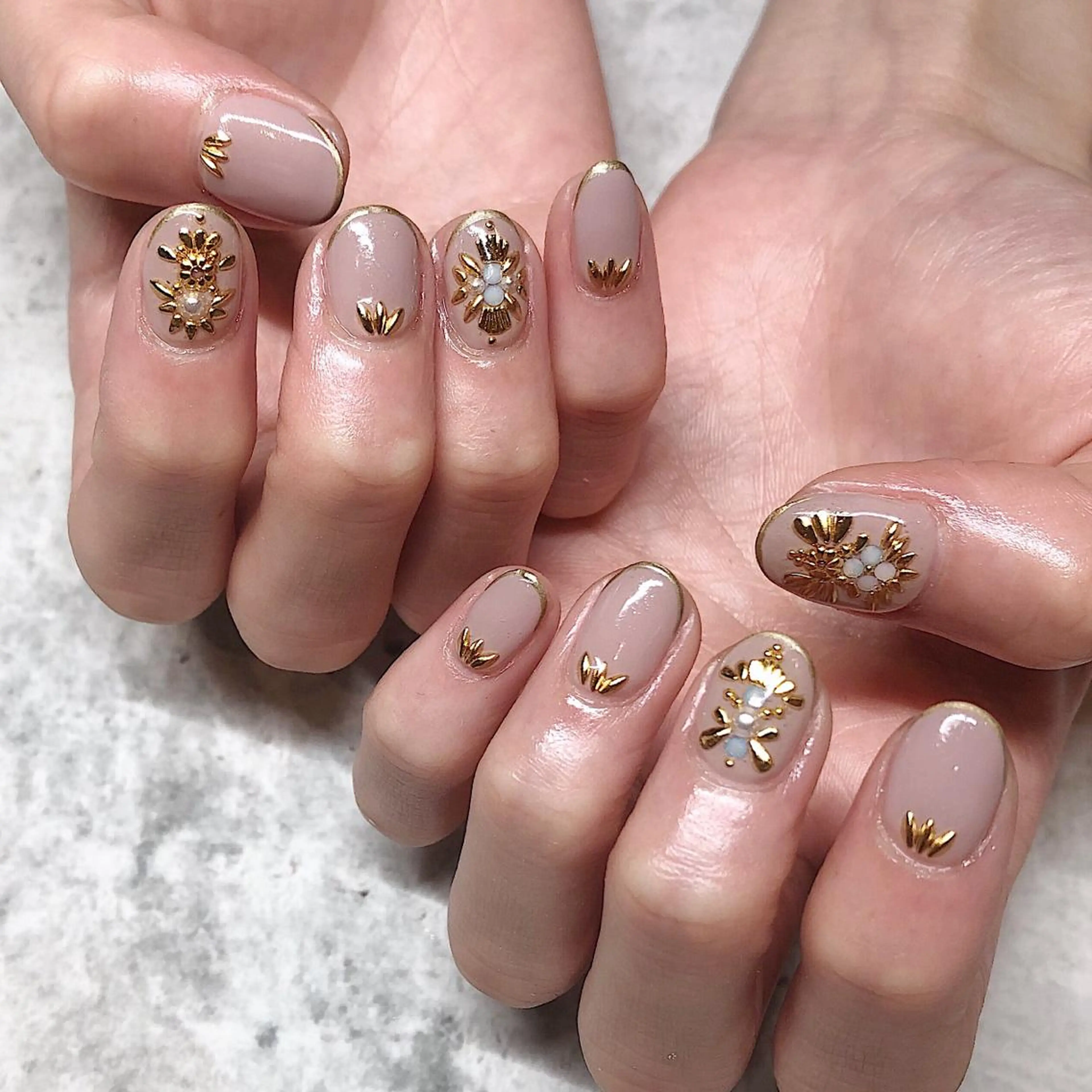 ネイル ハンドネイル 🌞💜 KAORI 🌴のネイルデザイン