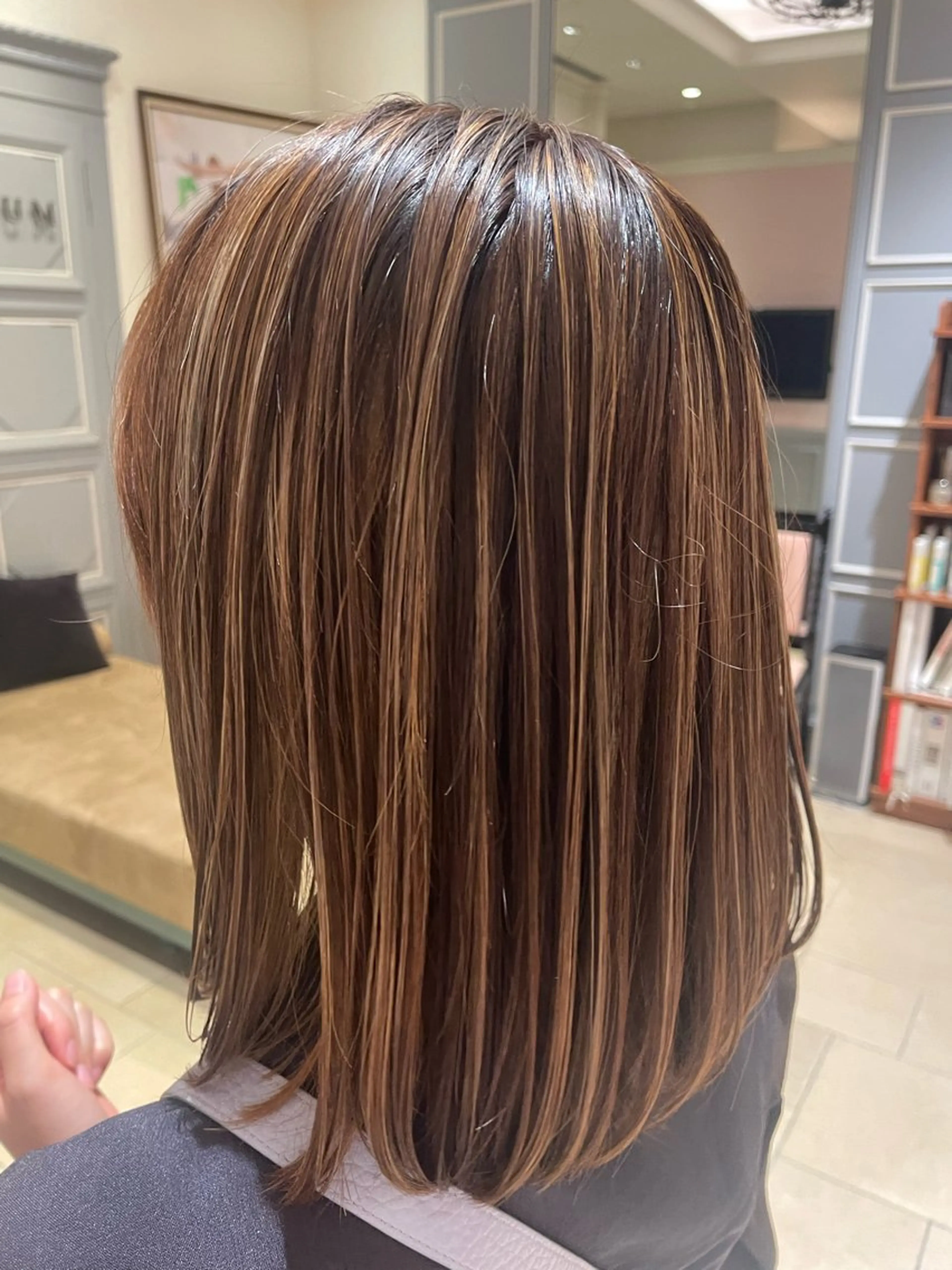 ミディアム ハイライト カットモデル ヨネダのヘアスタイル