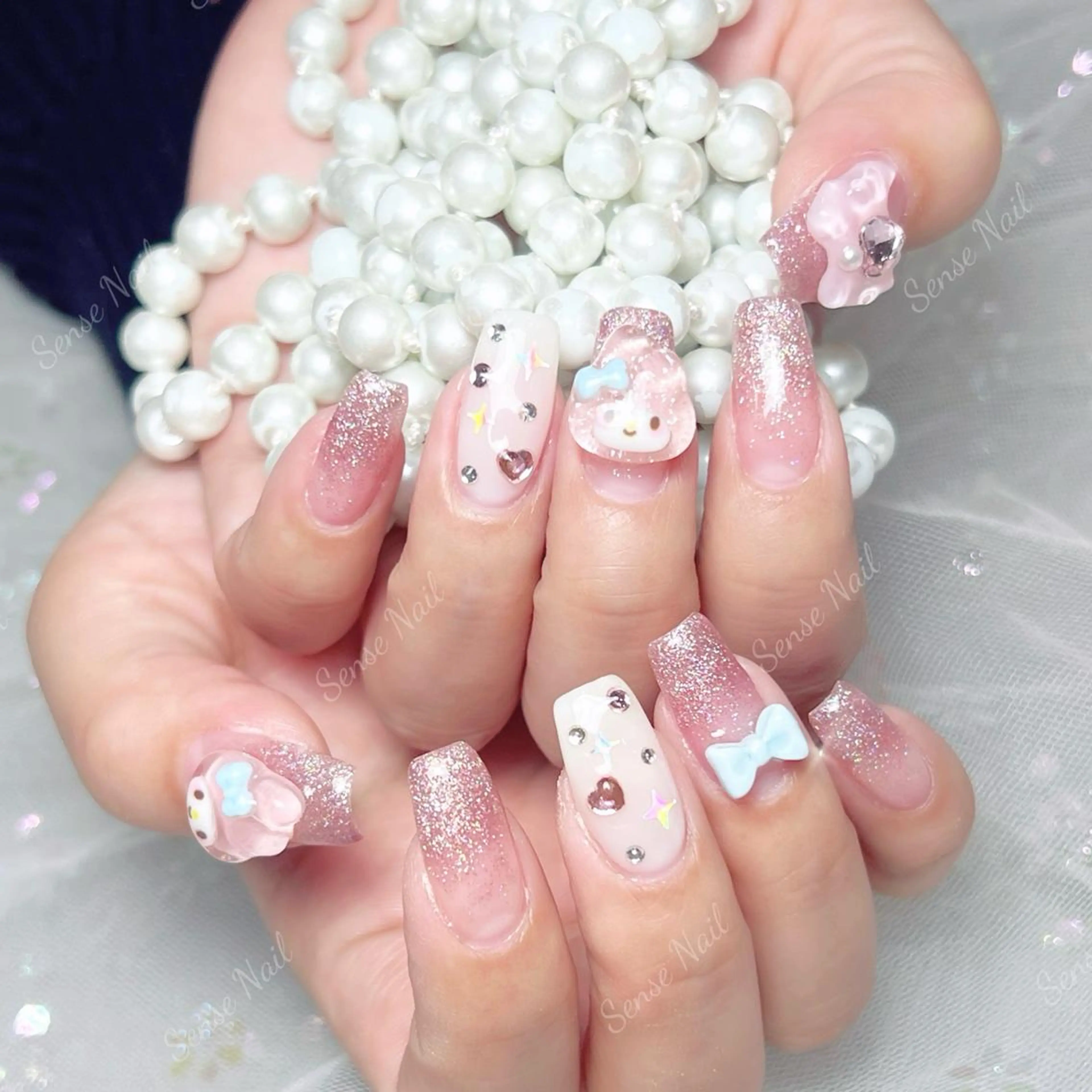 ネイル ハンドネイル ハンドケア Queening 🦋のネイルデザイン