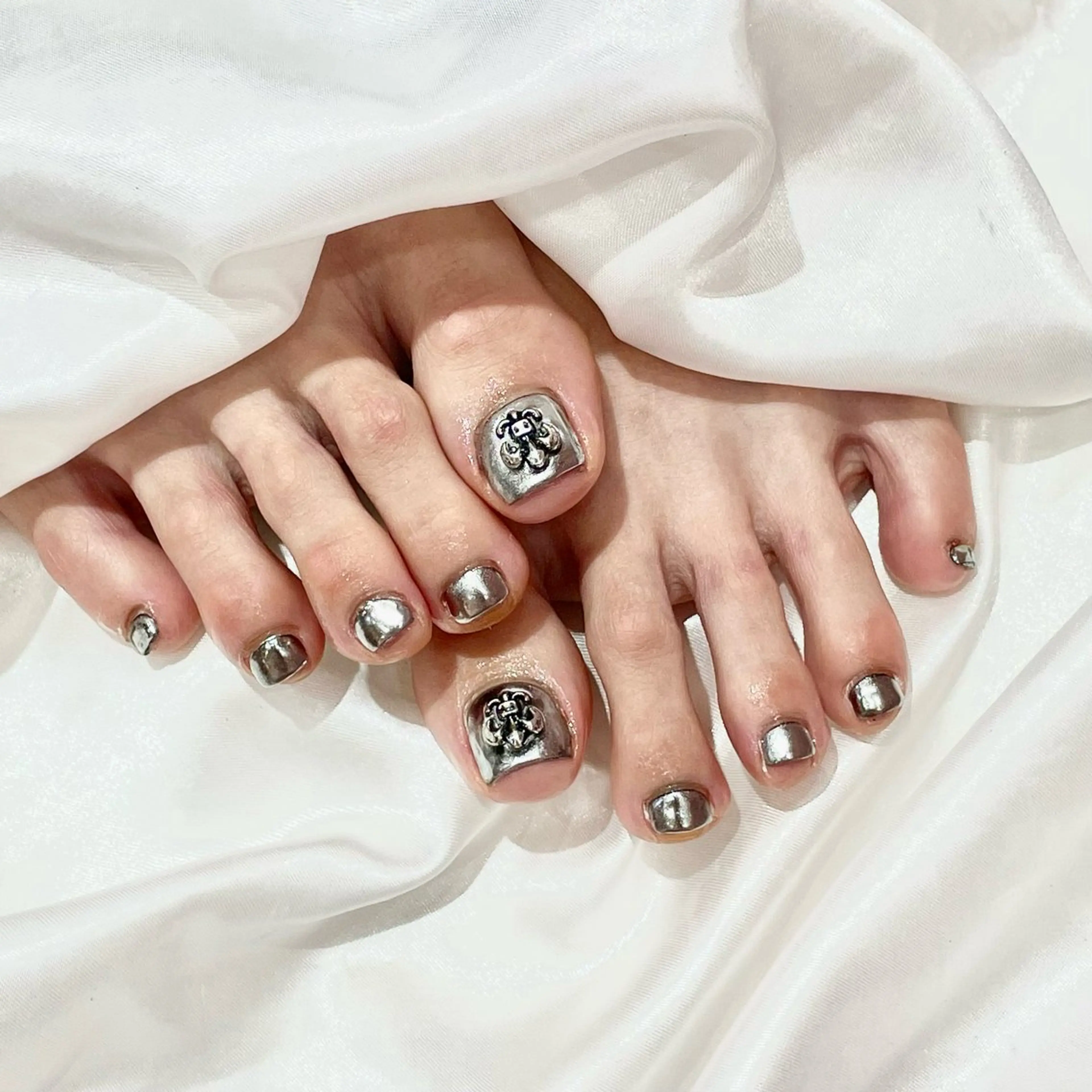 ネイル フットネイル WISTERIA midoriのネイルデザイン