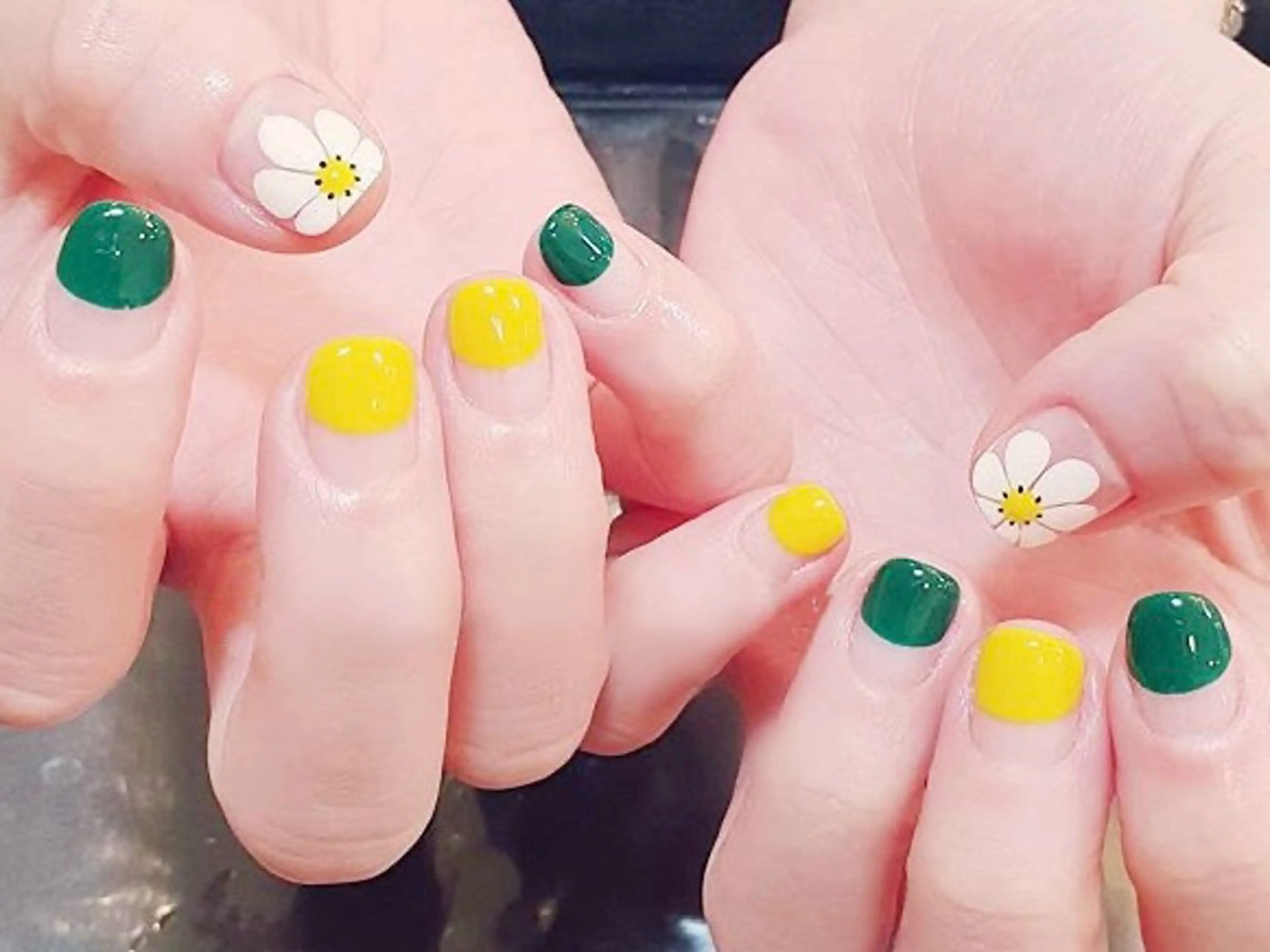 ネイル ハンドネイル ネイルサロン lotusのネイルデザイン