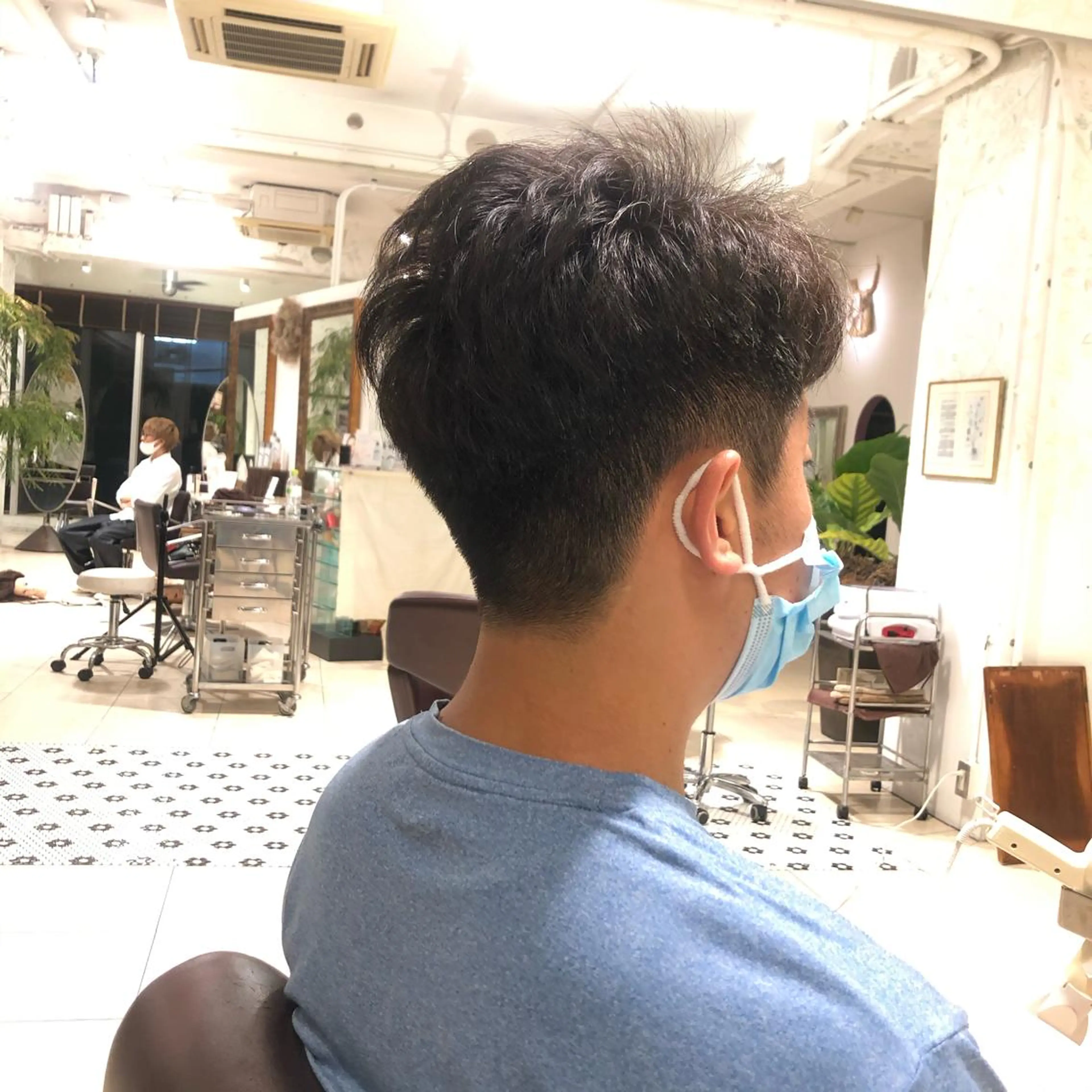 パーマ メンズ メンズパーマ 刈り上げ カット み ゆきのマツエク・マツパデザイン