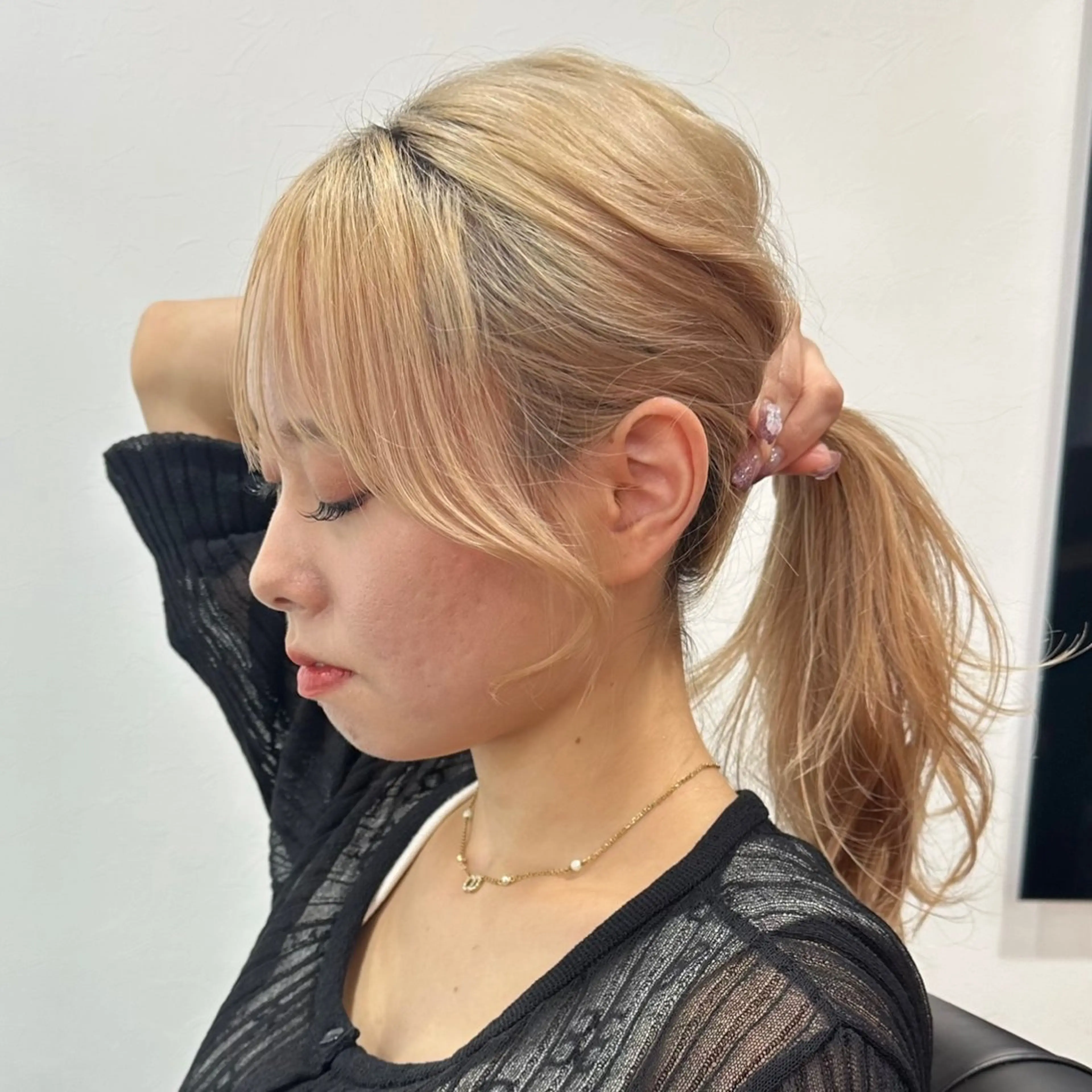 セミロング 透明感カラー❄️要 半個室×マンツーマンのヘアスタイル