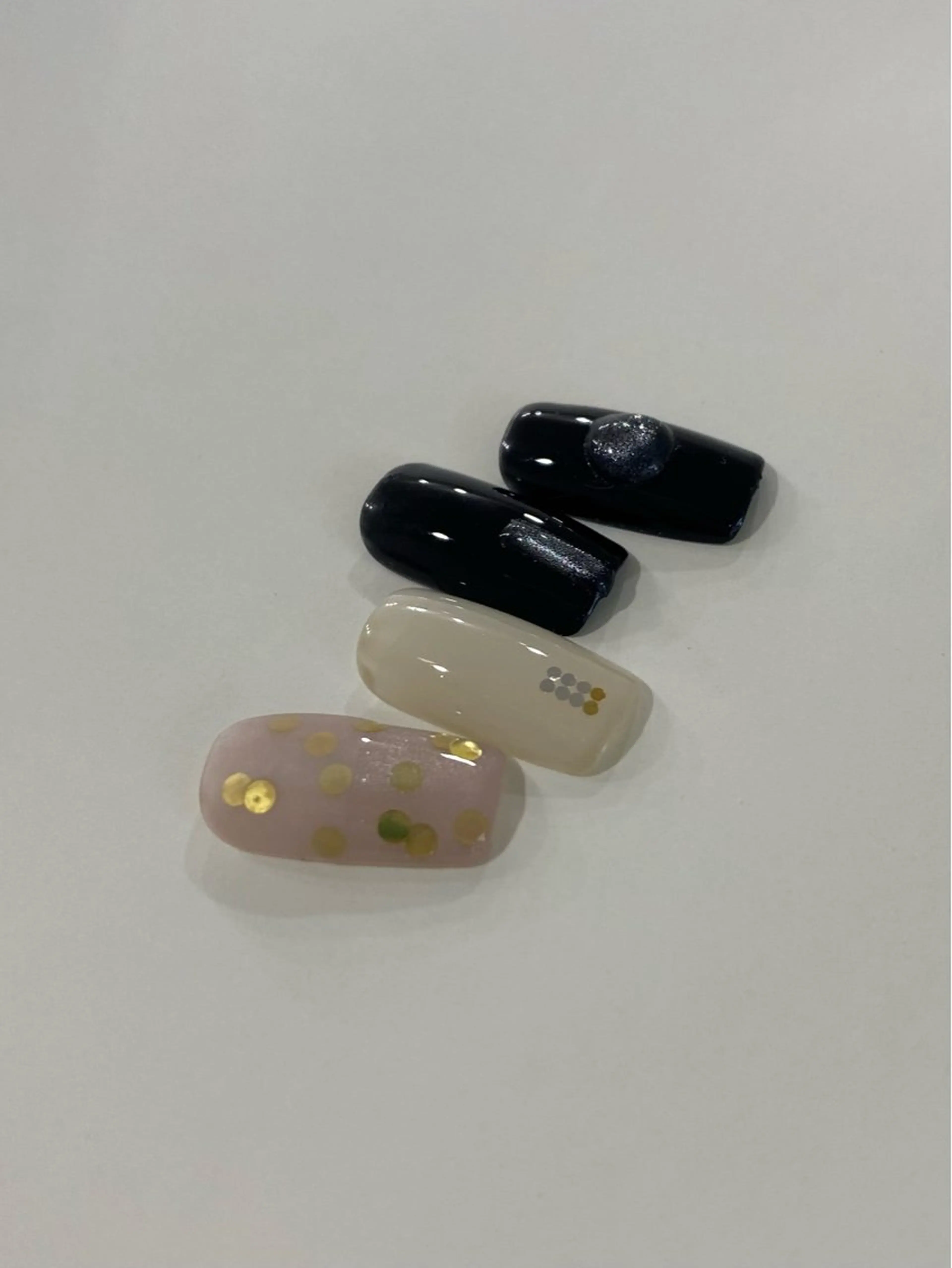 ネイル mew (ミュー)所属・y nahoのネイルデザイン