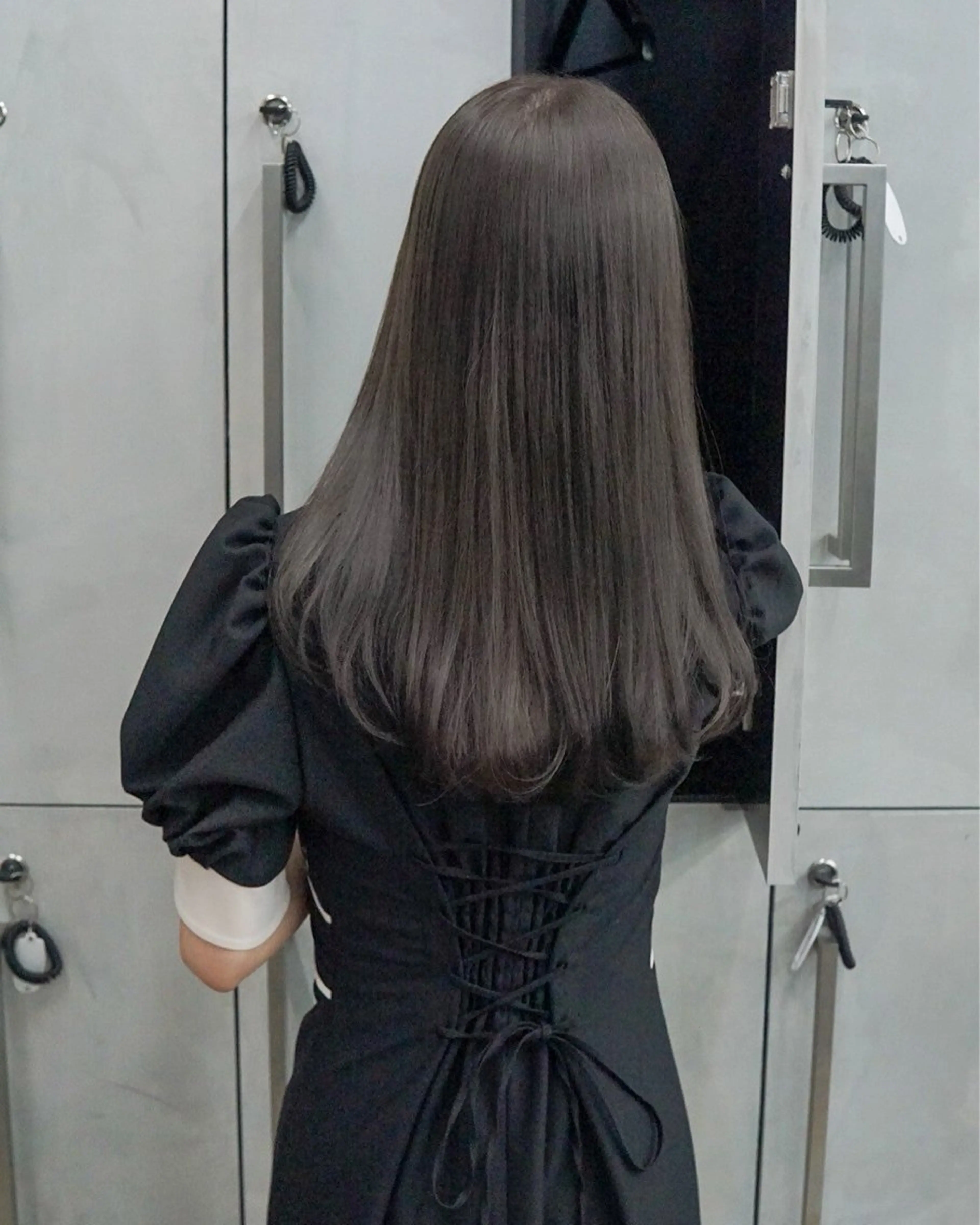 カラー navile 銀座 角田 龍太のヘアスタイル