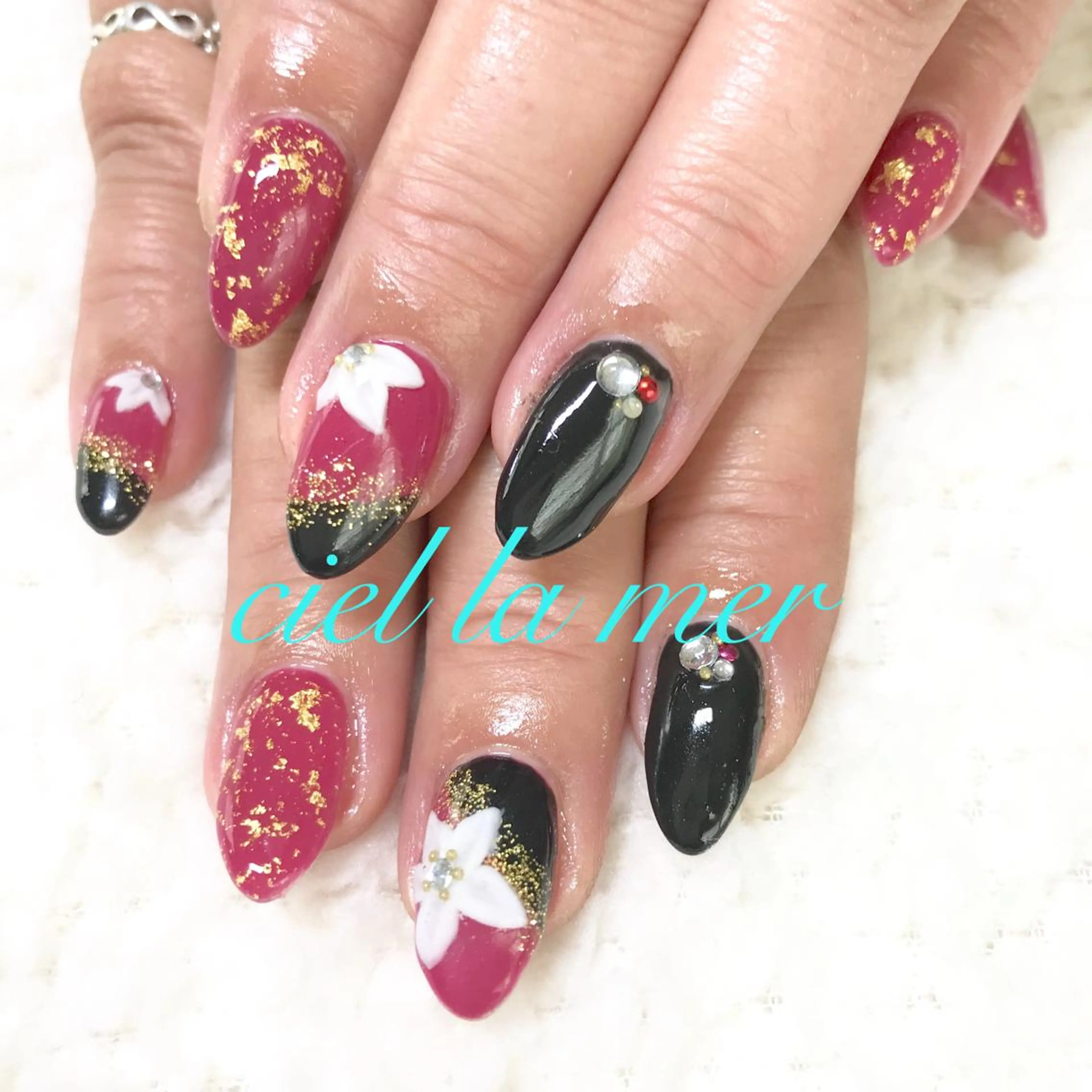 ネイル ハンドネイル フットネイル ciel la merのネイルデザイン