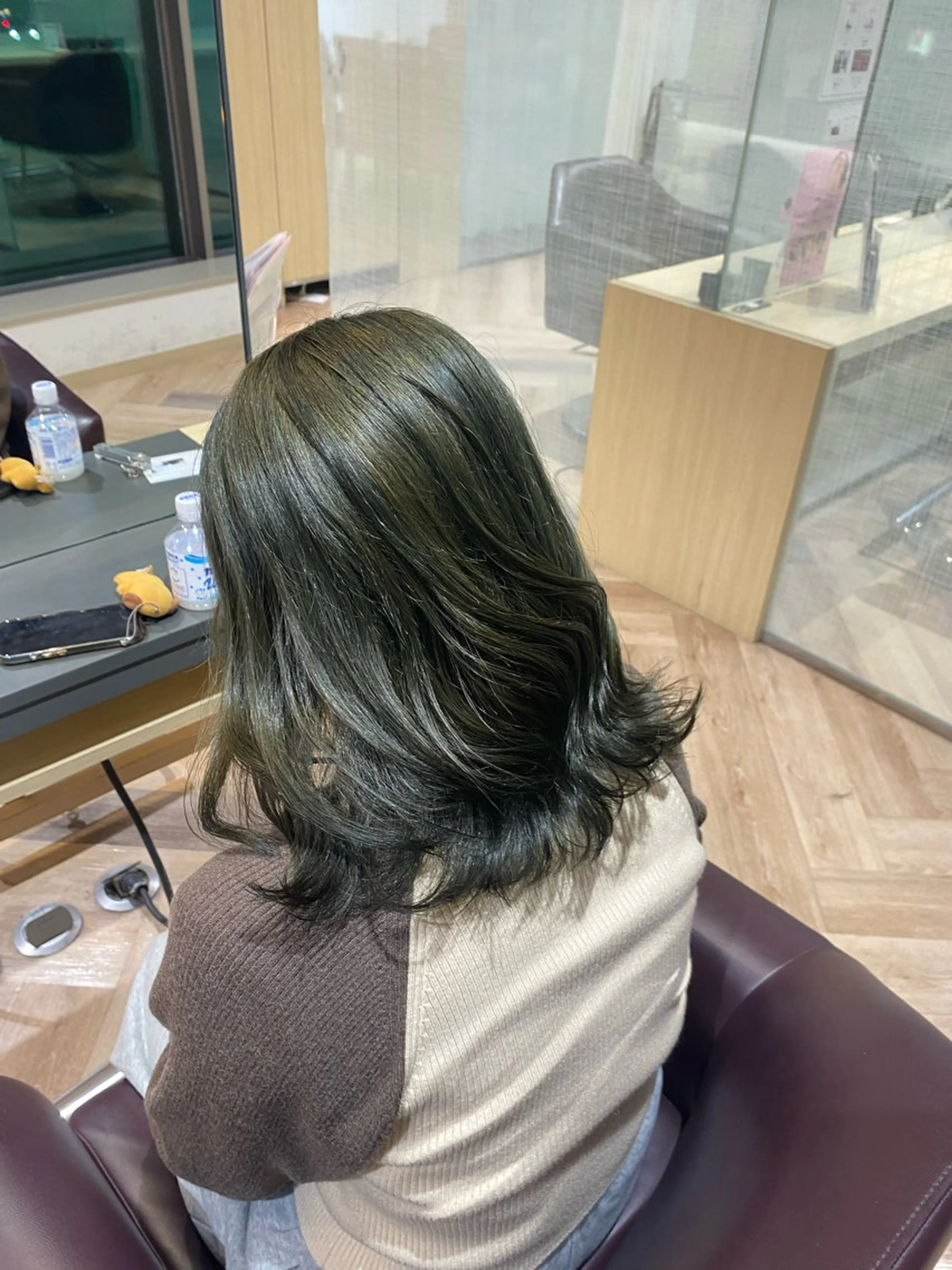 ミディアム カラー ブリーチ 透明感カラー ヘアカラー Yamada Ami🪐のヘアスタイル