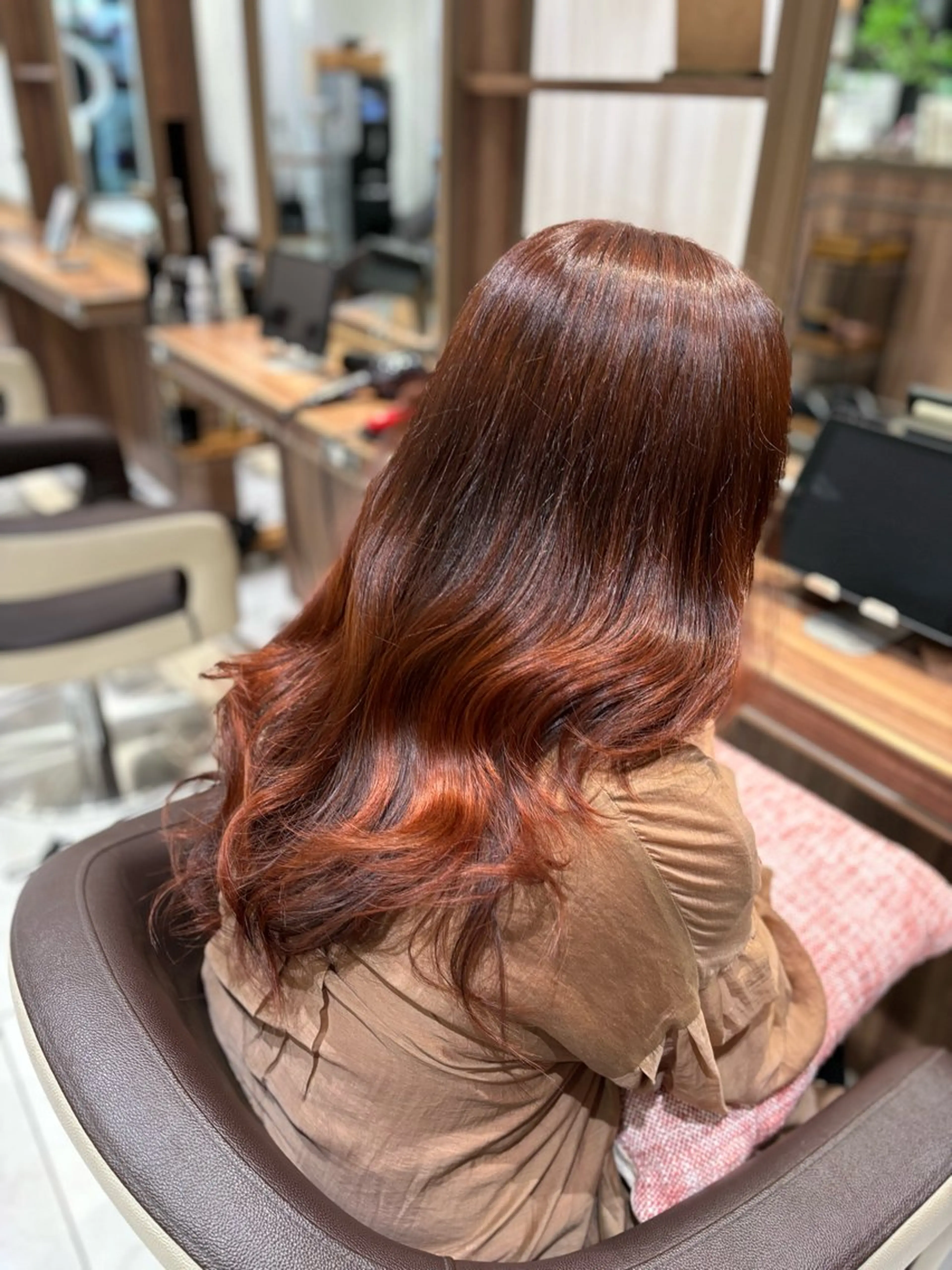 セミロング カラー ツヤ髪縮毛矯正💫/ ハイトーン/あゆみのヘアスタイル