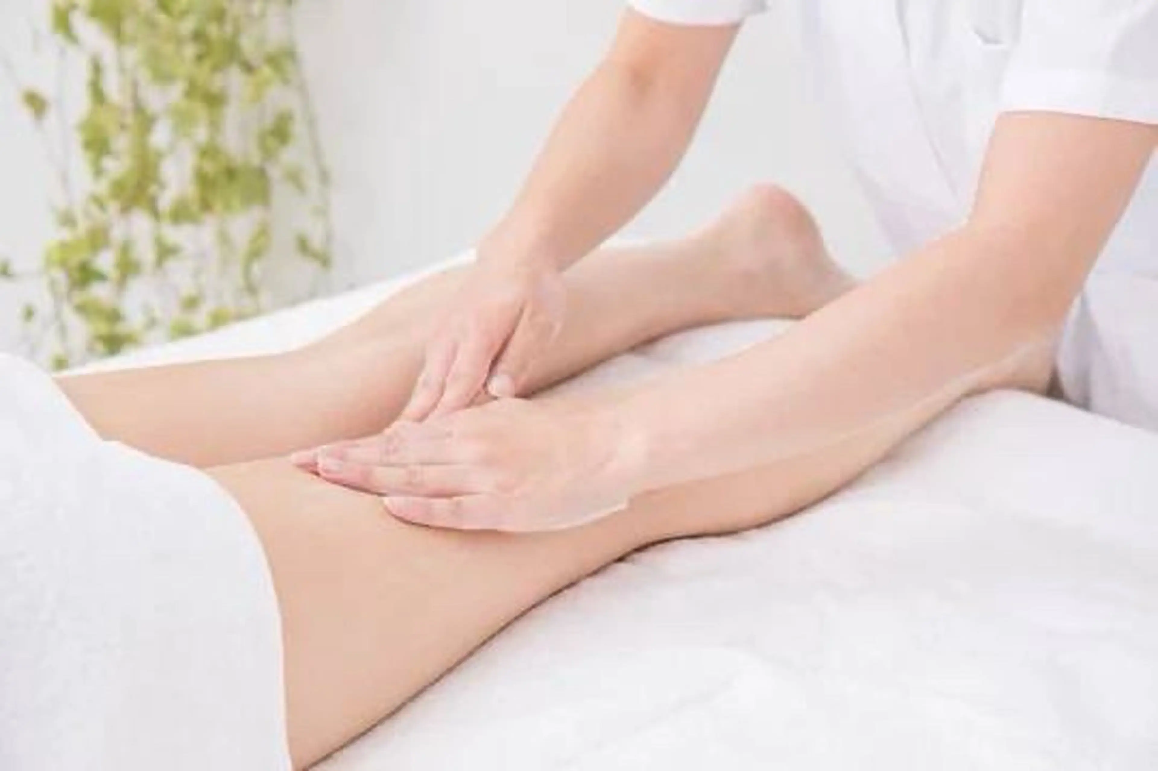 要お問合せ🌟【背面アロマトリートメント】むくみ肩こり緩和★背中＋足60分¥6500→¥3800の写真