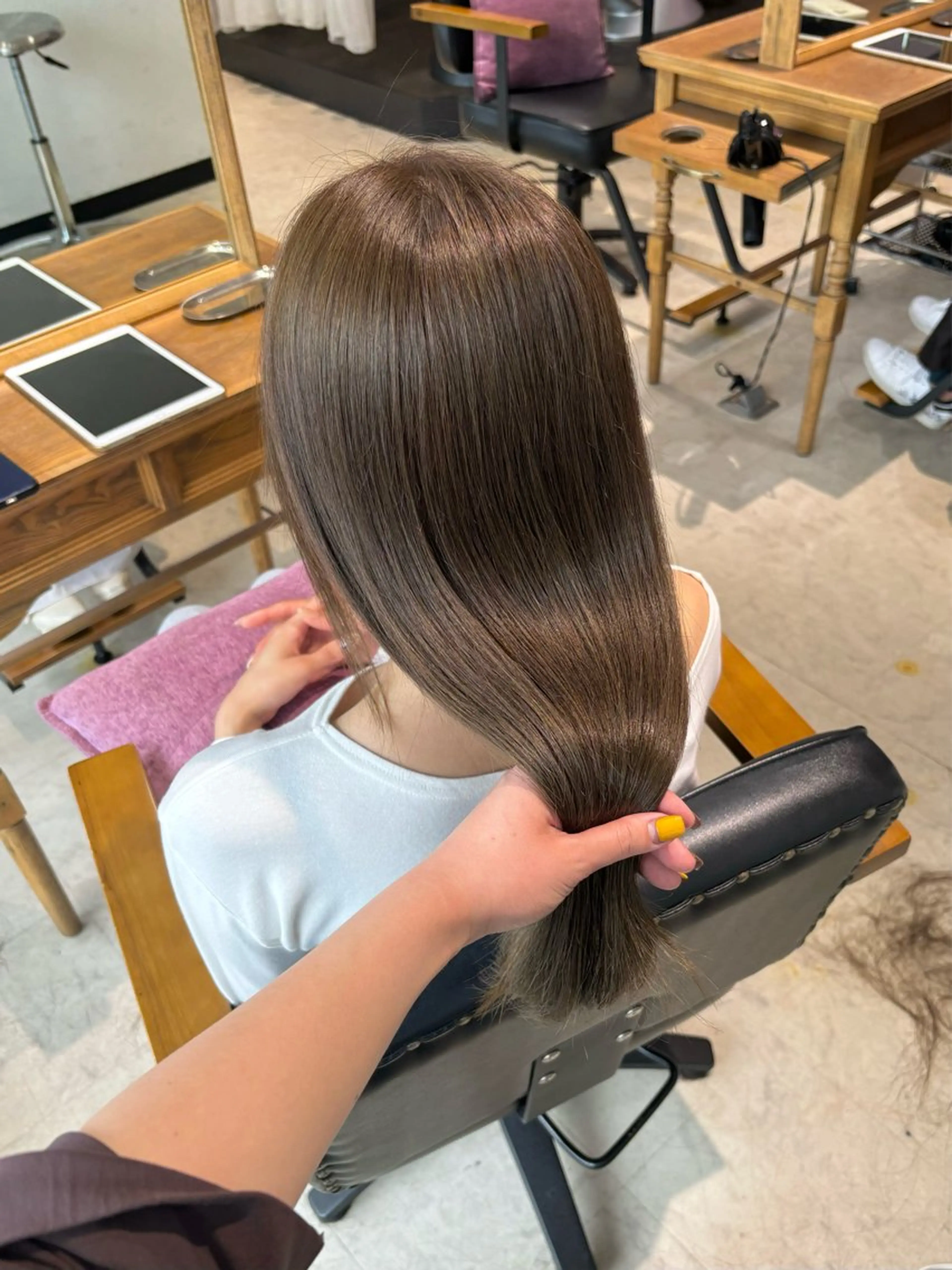 カラー グレージュ ラベンダーカラー ラベンダーグレージュ ラベンダーグレー MATTY azusaのヘアスタイル