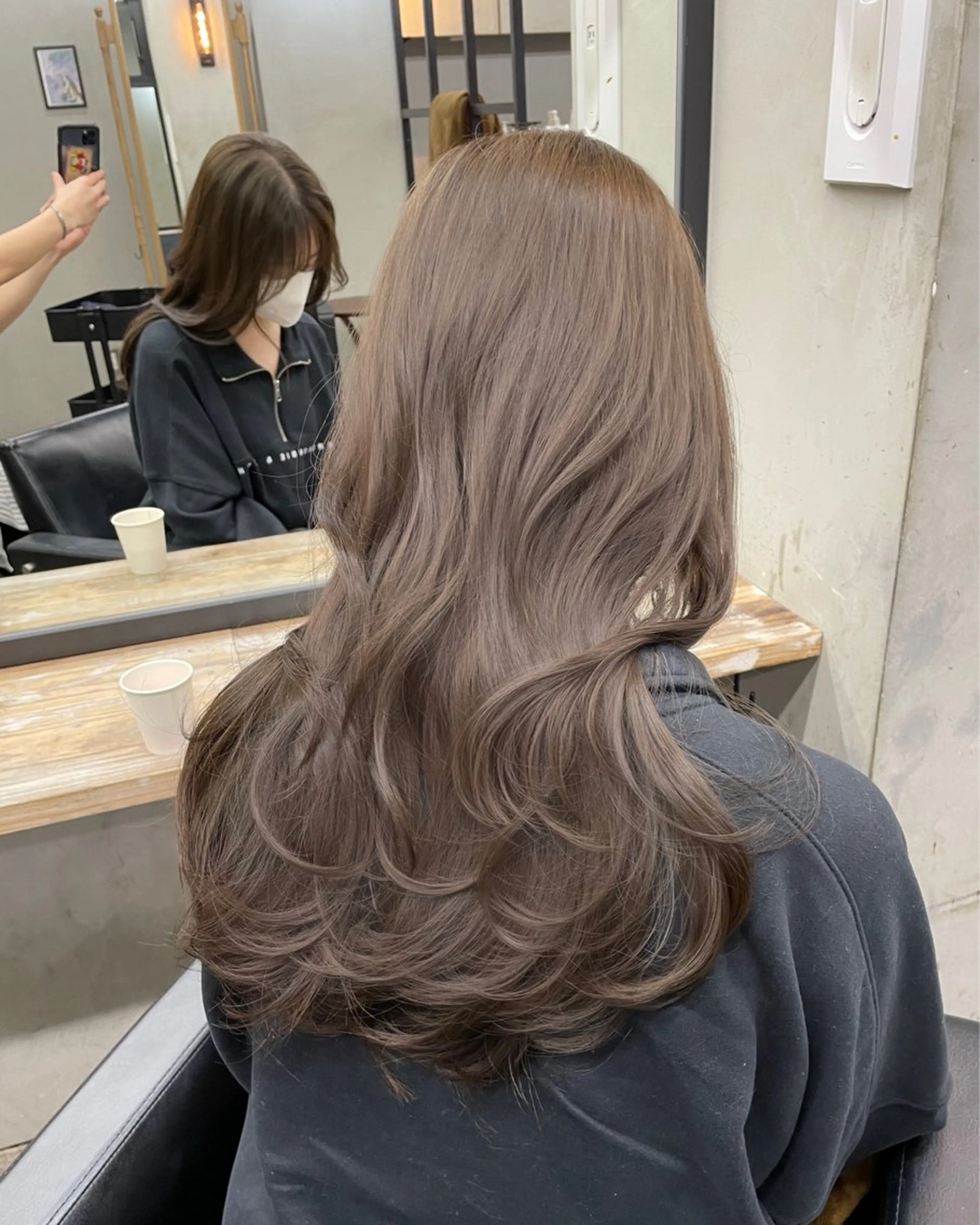 ロング カラー カット ヘアカラー トリートメント ヘアセット 新宿/韓国ヘア/ 髪質改善ストレートのヘアスタイル