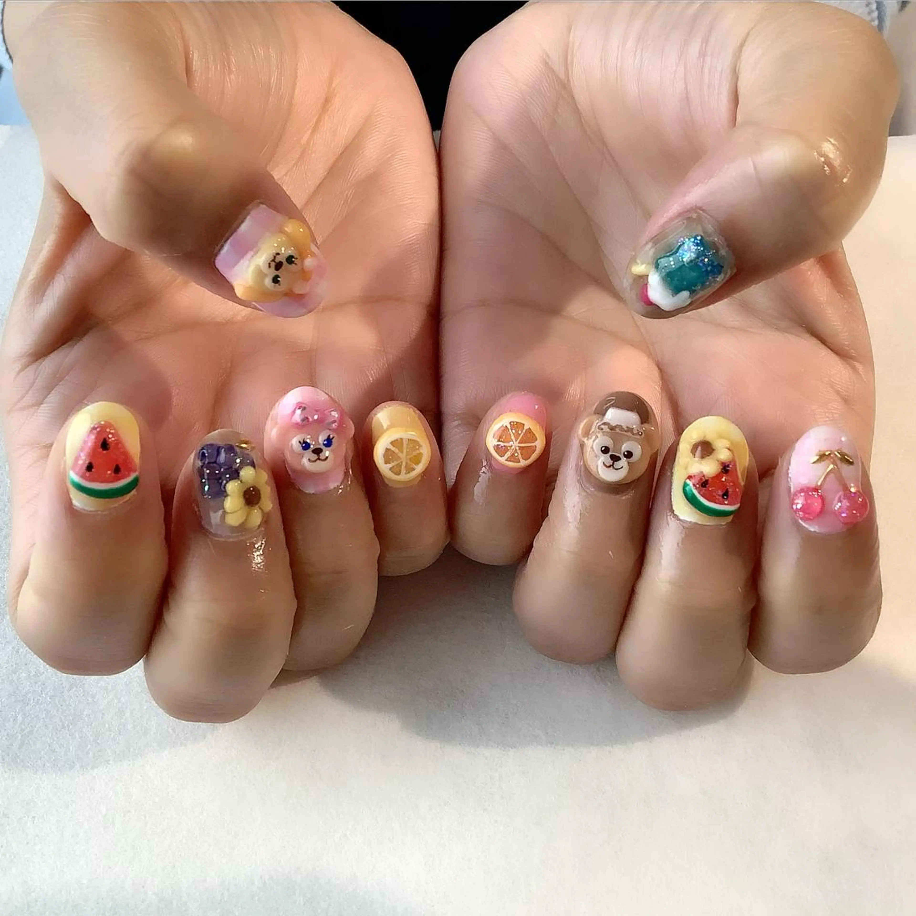 ネイル ハンドネイル 💎🐰 saki. m 🐰💎のネイルデザイン