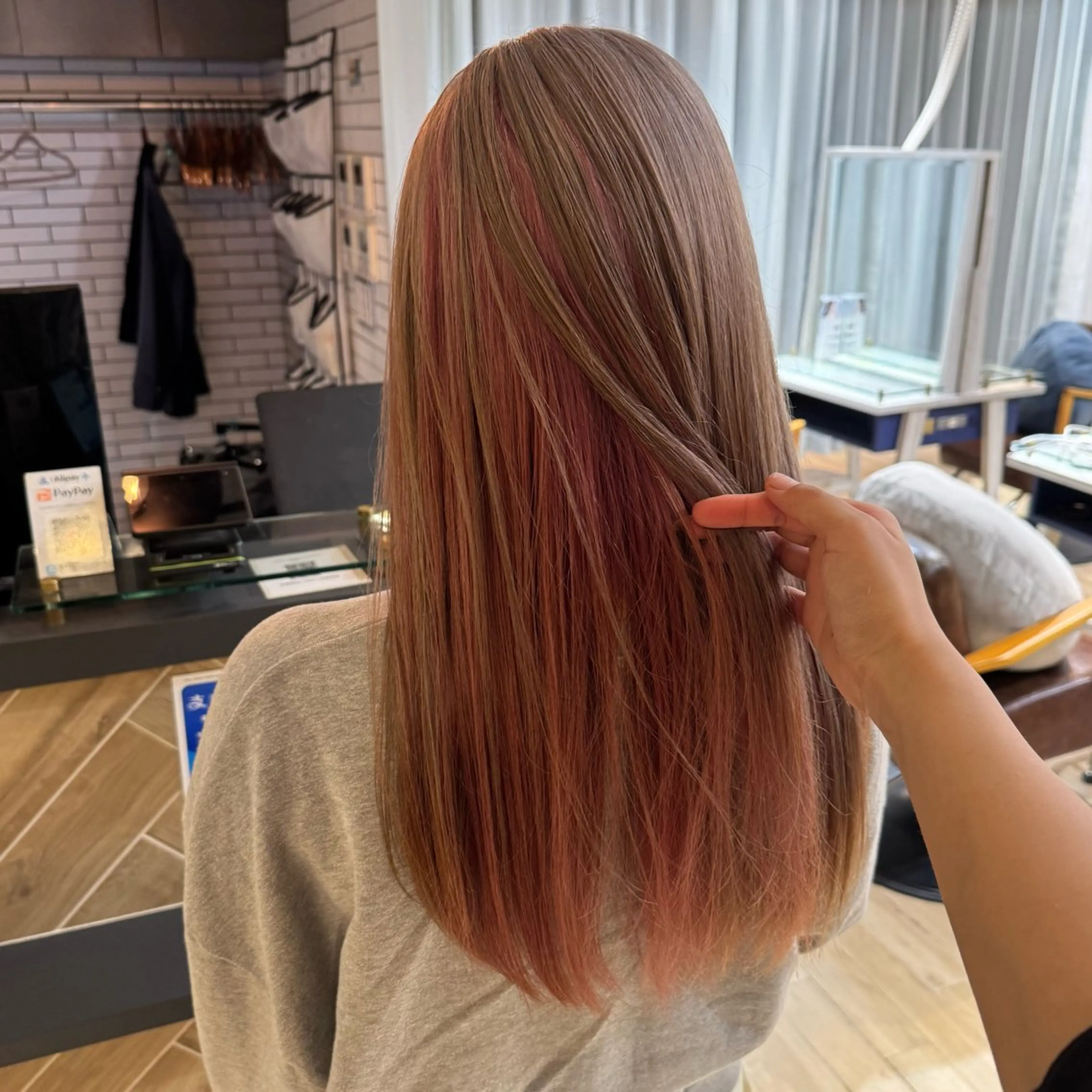 ロング カラー ベージュカラー ブリーチ ピンクカラー ホワイトベージュ カット ヘアカラー トリートメント 🍀ブリーチ/艶カラ ー🍀 コイケのヘアスタイル