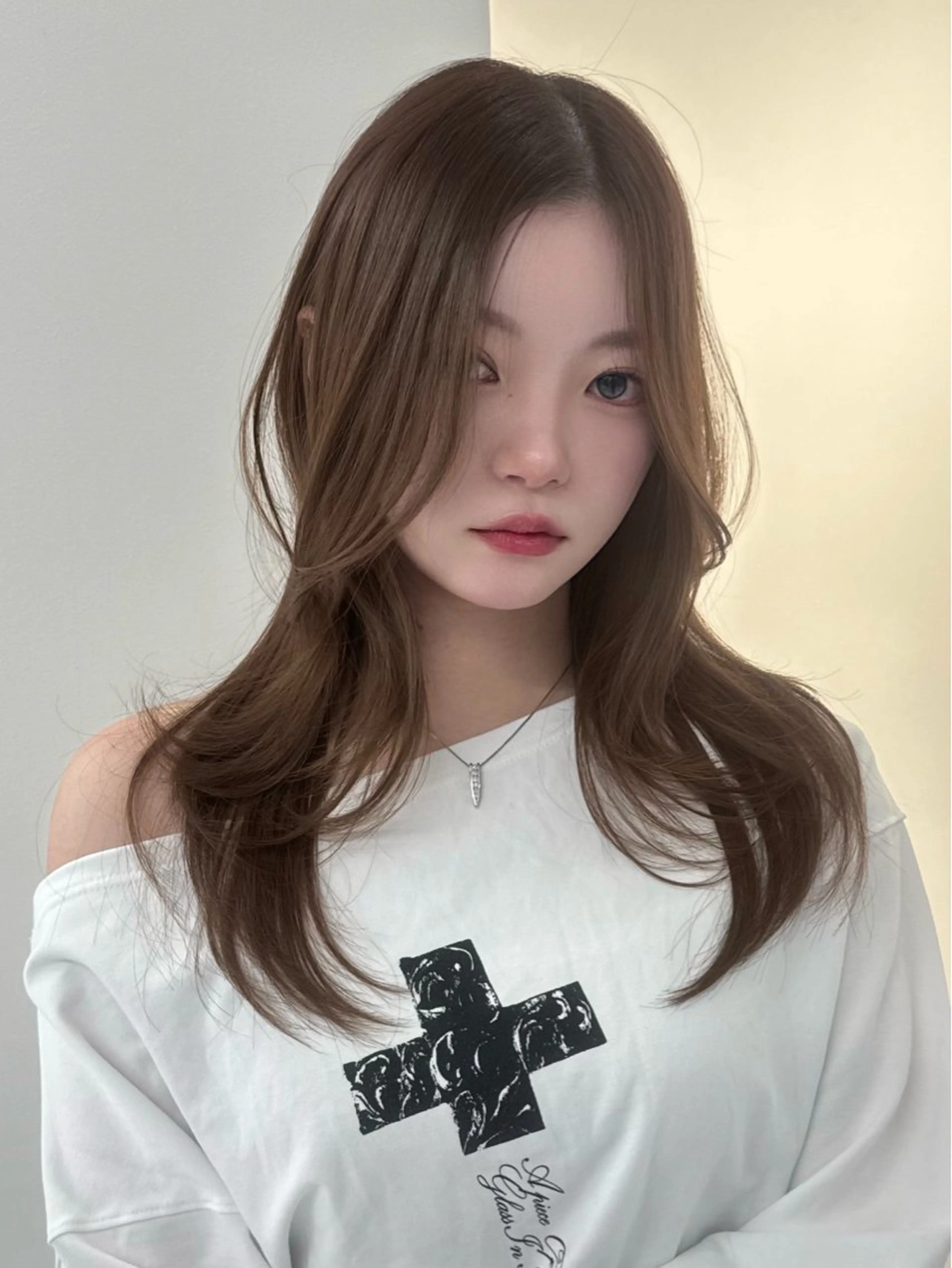 セミロング カット ヘアカラー トリートメント ViVIE   AOYAMA所属・RiA/レイヤーカッ ト/ハッシュカットのヘアスタイル