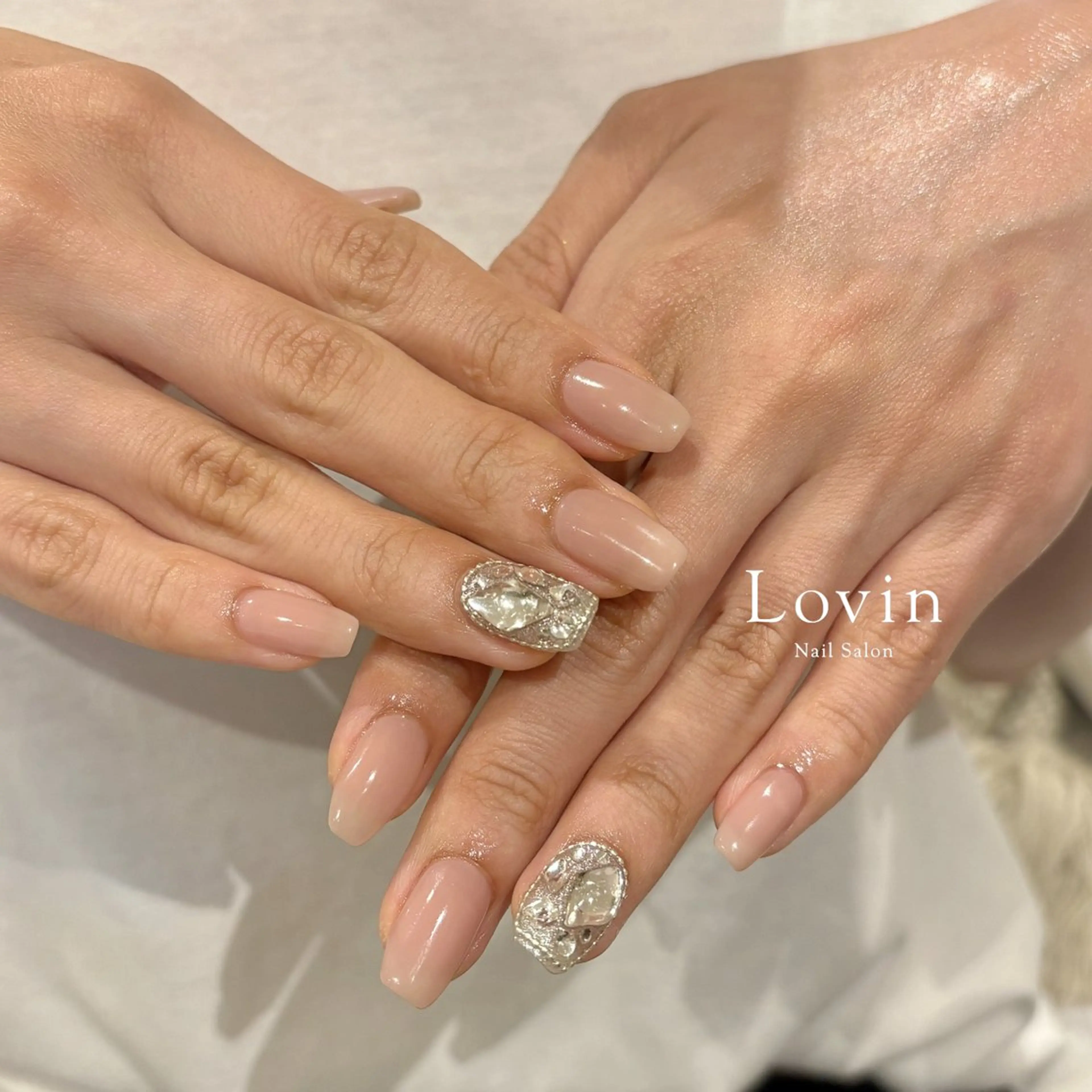 ネイル パラジェル認定サロン　ネイルケア&スパ　Lovin【ラヴィン】所属・田中 凜歌のネイルデザイン