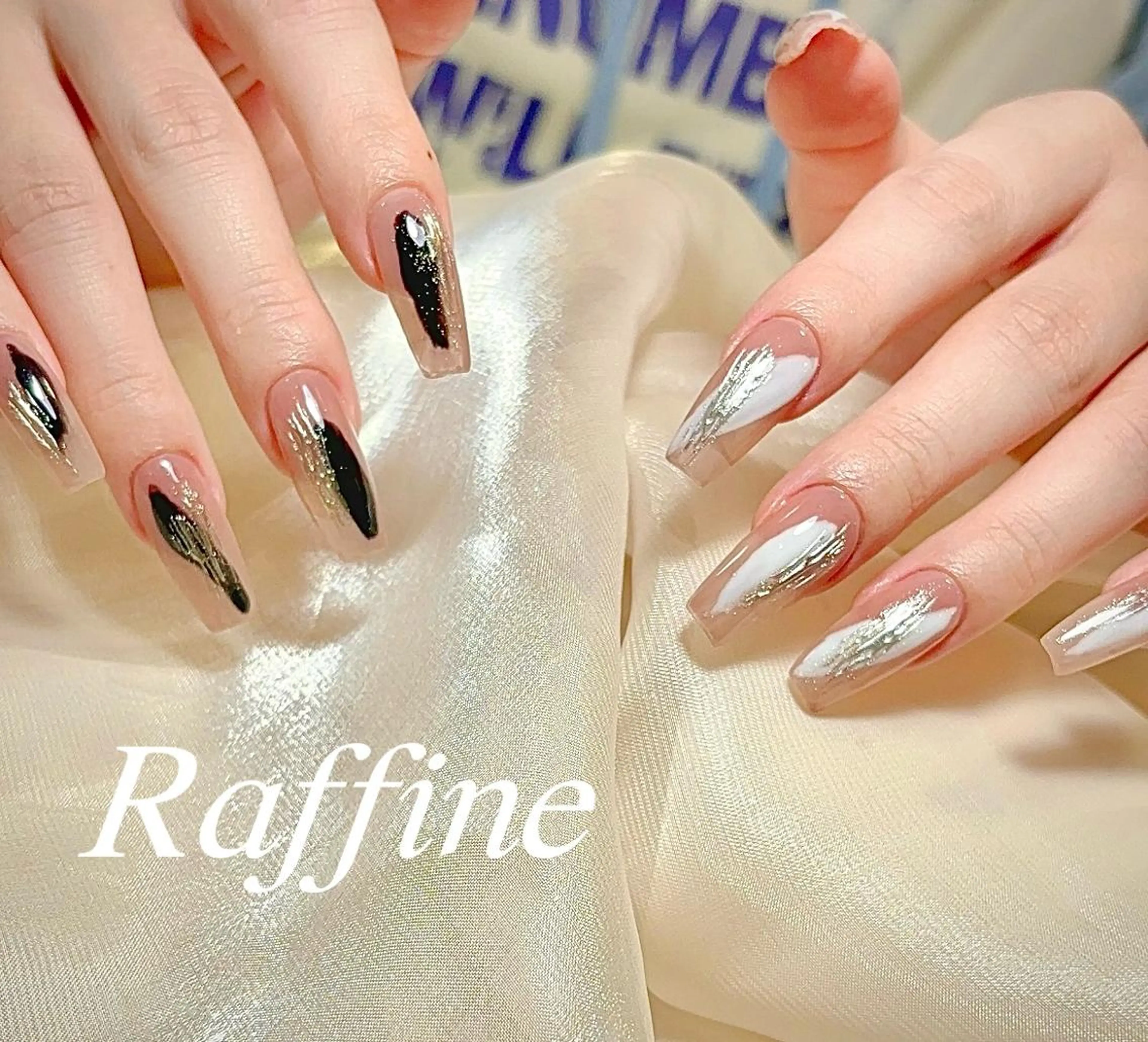 ネイル ハンドネイル RAFFINE haru🦋🩵のネイルデザイン