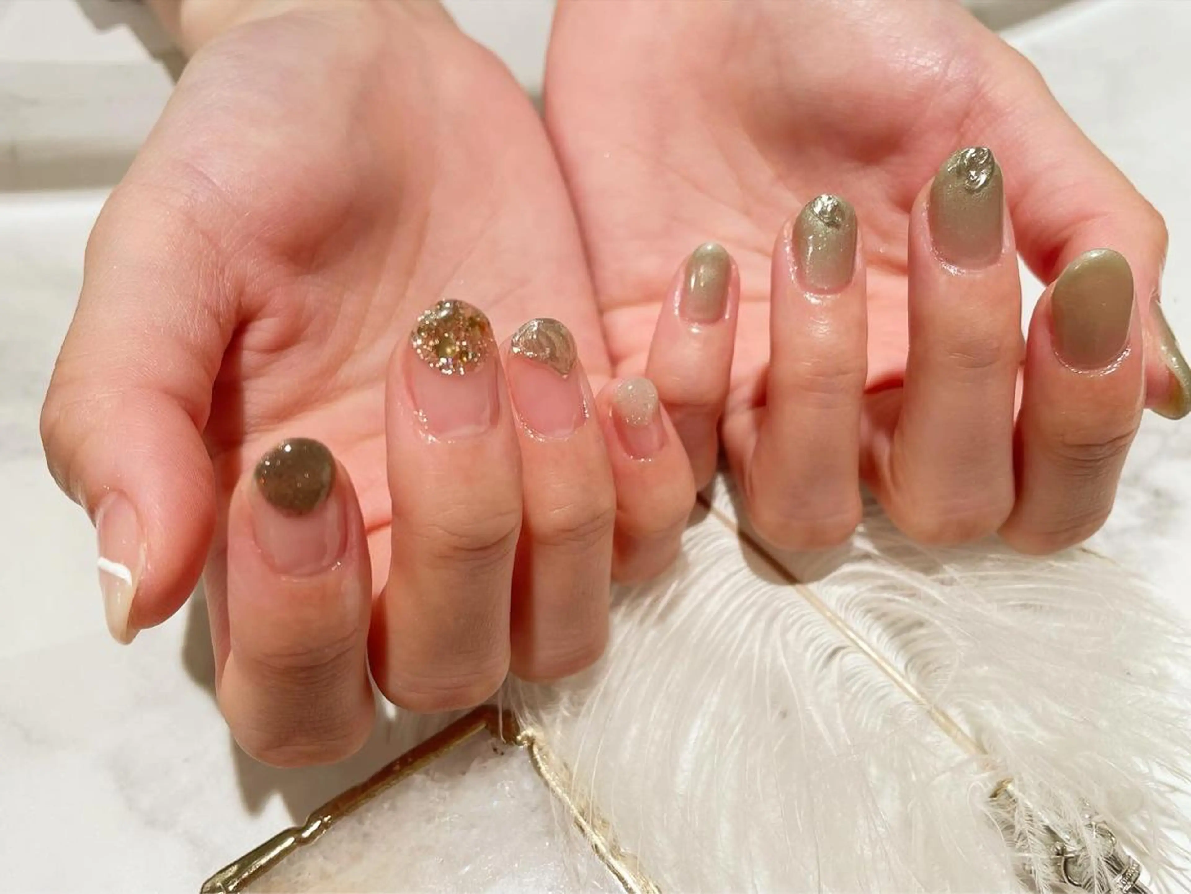 ネイル ラメ(グリッター) マグネットネイル ミラーネイル ぷっくりネイル ハンドネイル Aing nail所属・Aing nail 澤瀬のネイルデザイン