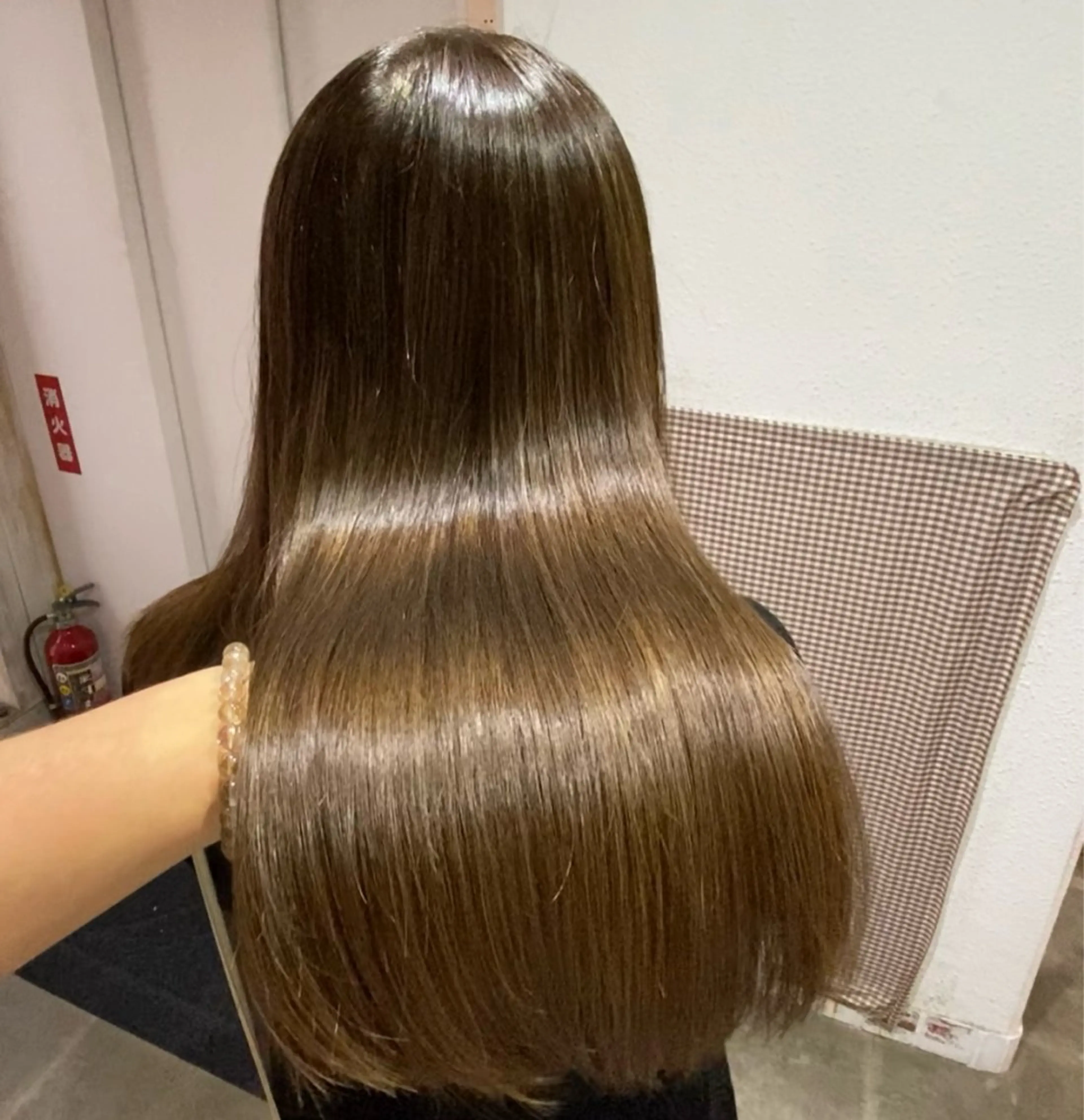 セミロング ヘアカラー トリートメント ミルクティーベージュ 山本勝志のヘアスタイル