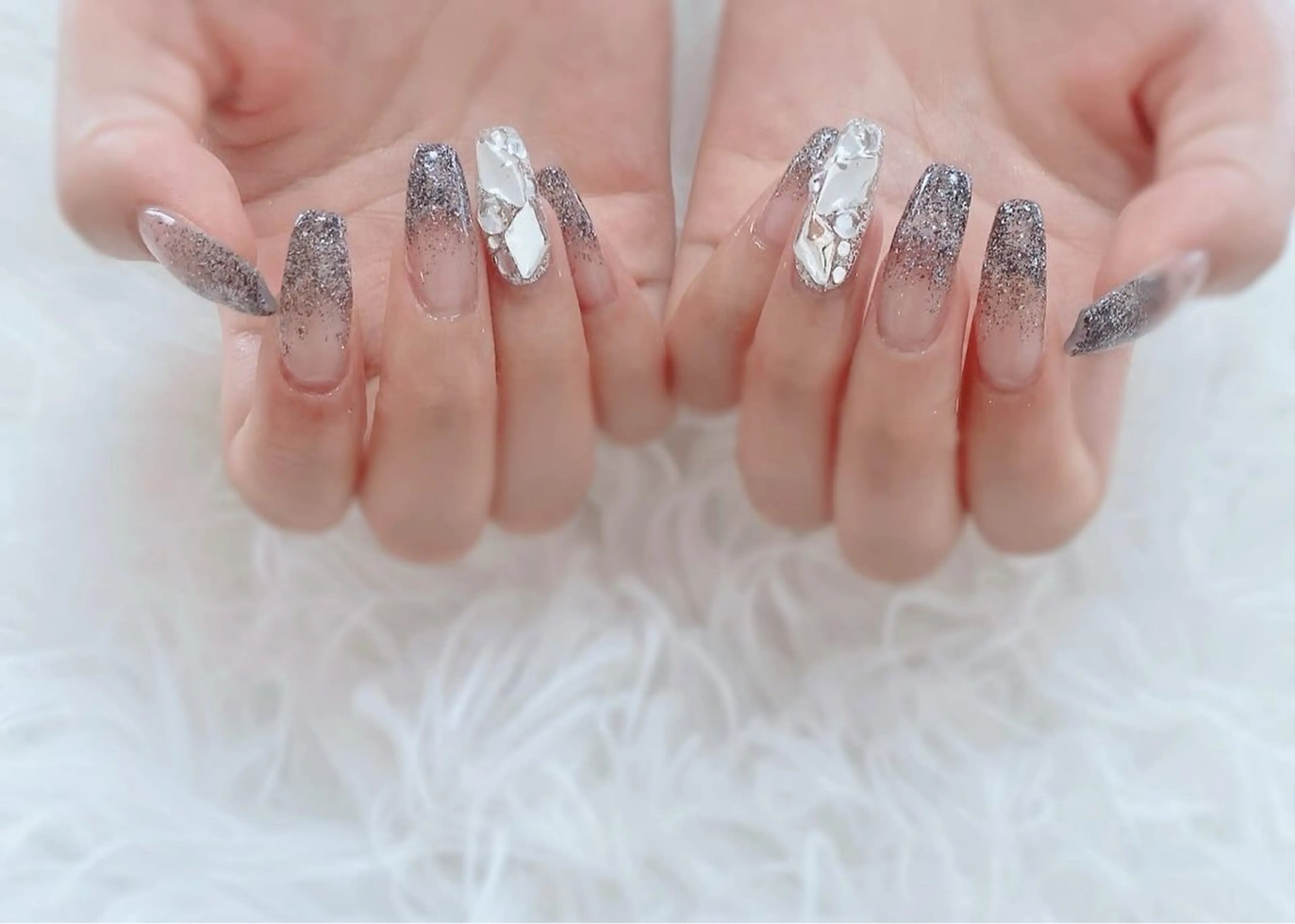 ネイル 長さ出し ジェルネイル 氷ネイル・うるうるネイル キラキラネイル マグネットネイル ESPOIR Ｎのネイルデザイン