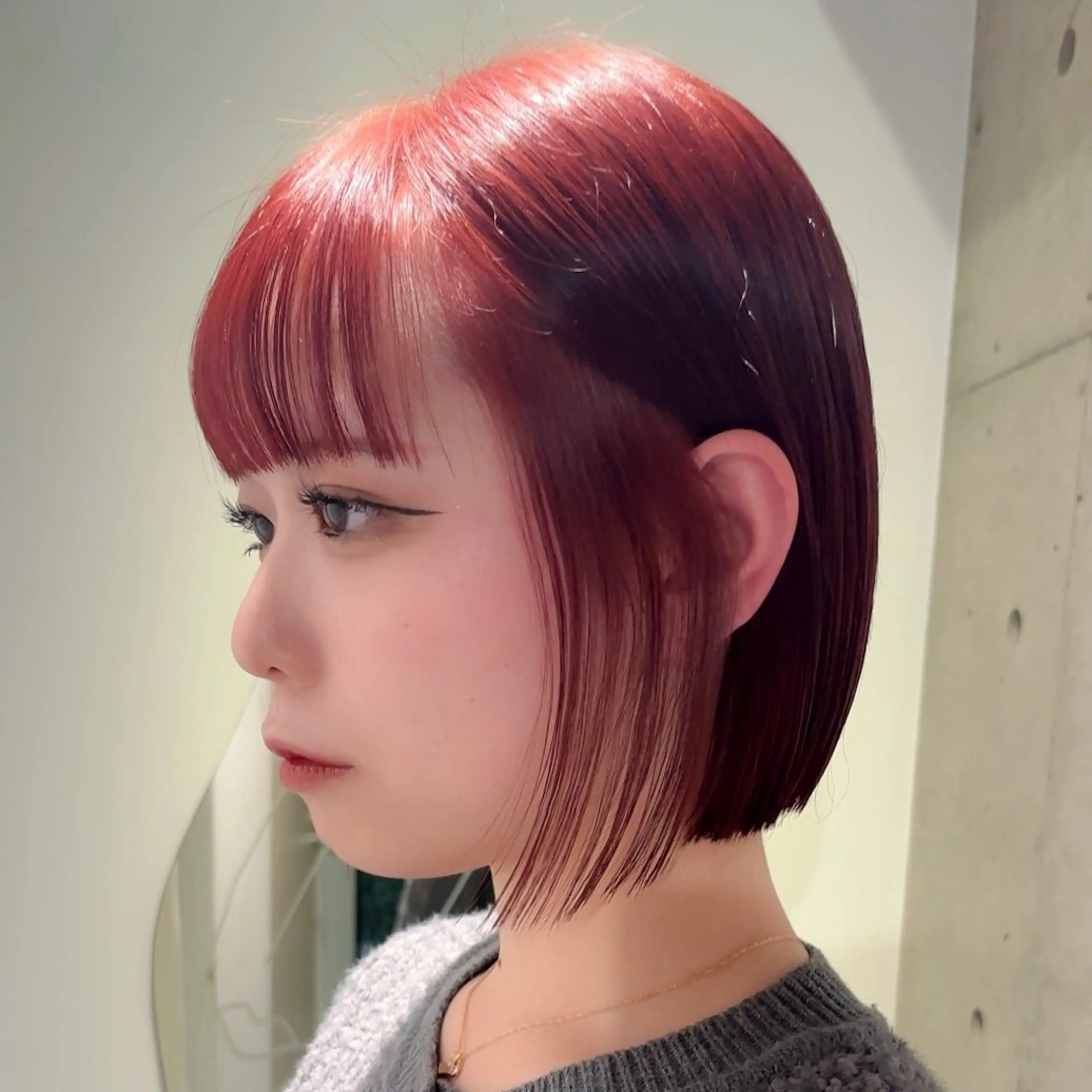 【20時以降U22限定】bobカット+高発色暖色系カラー+トリートメントの写真