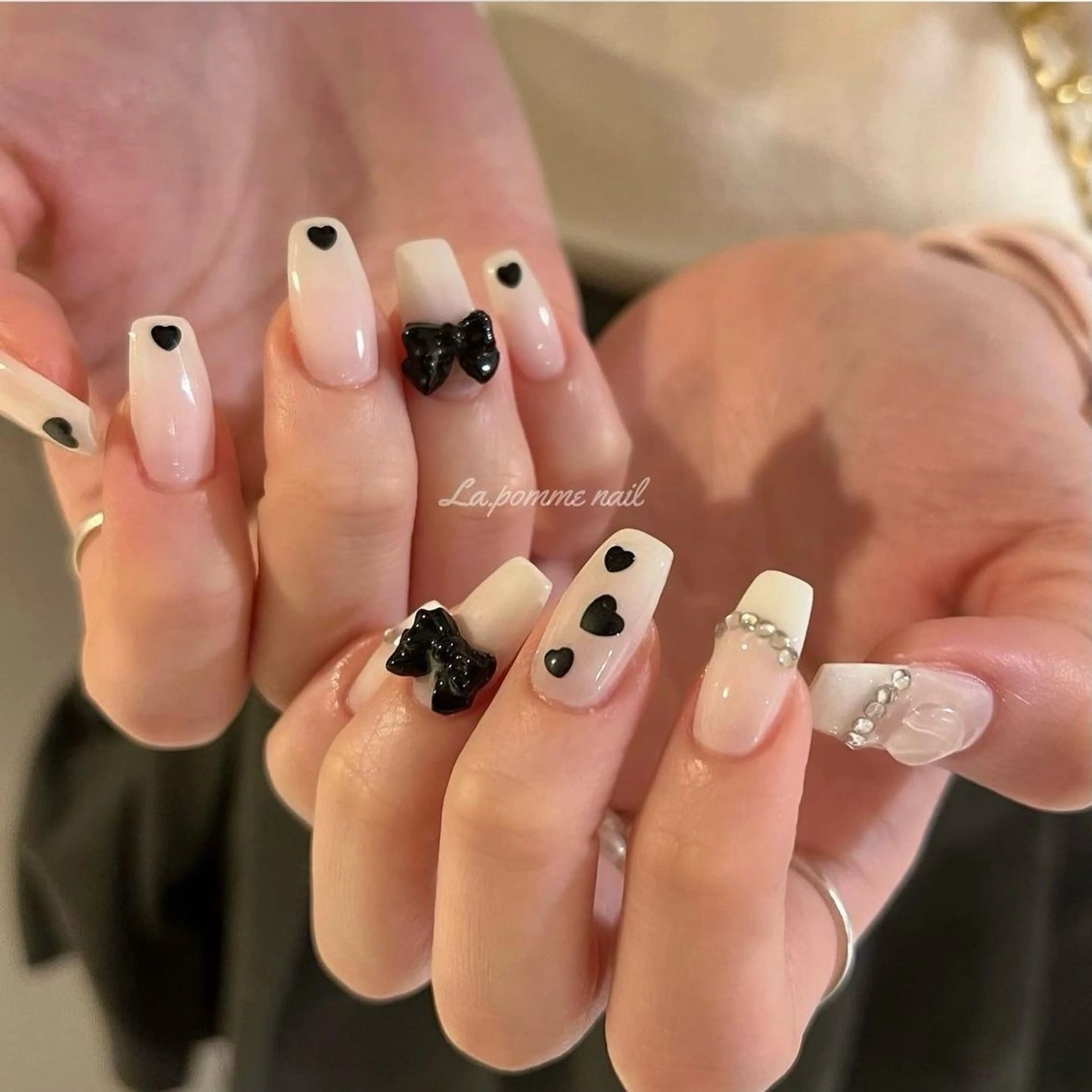 ネイル マグネットネイル ミラーネイル ピンク ネイルチップ 冬ネイル Lee Nailsのネイルデザイン