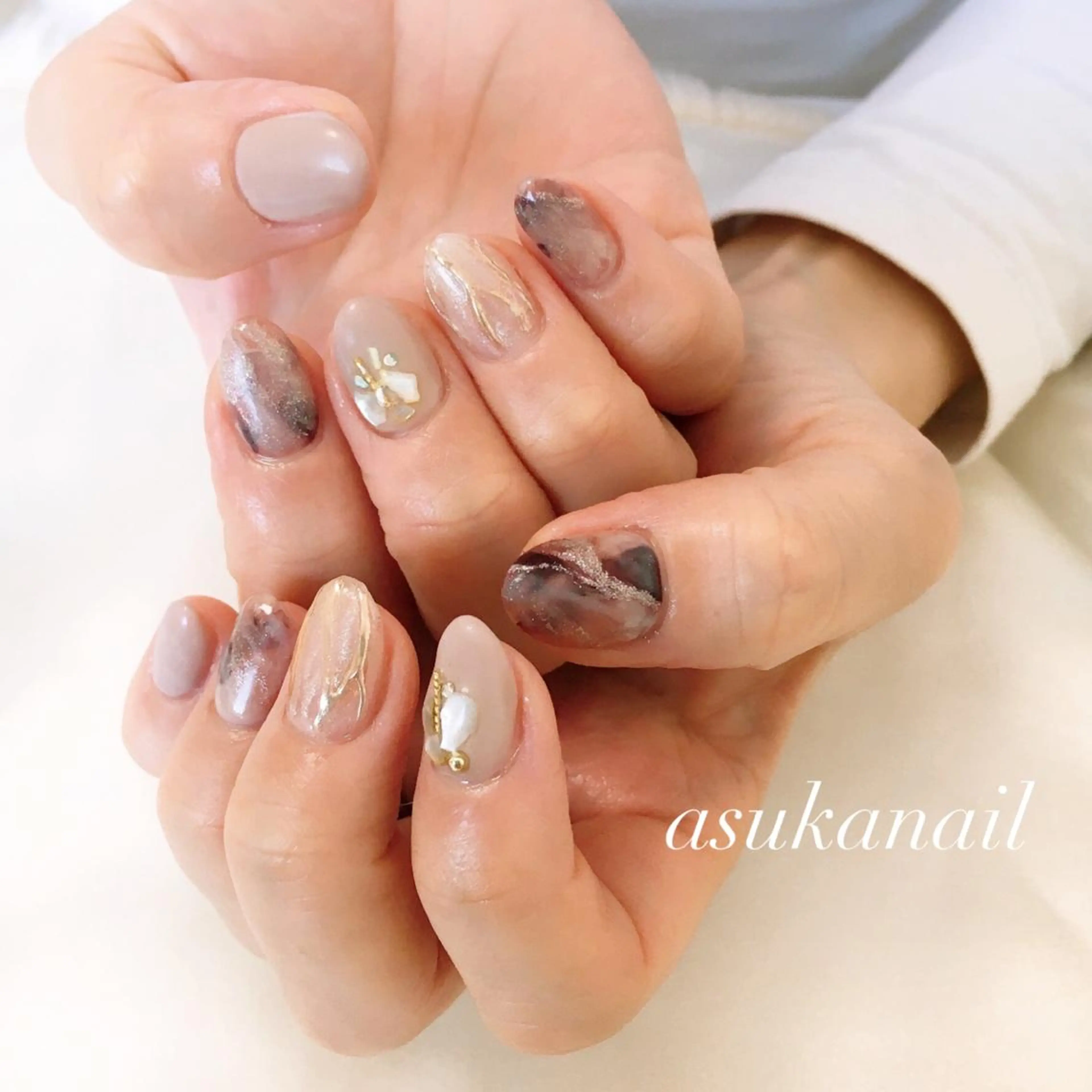 ネイル La Colzaのネイルデザイン