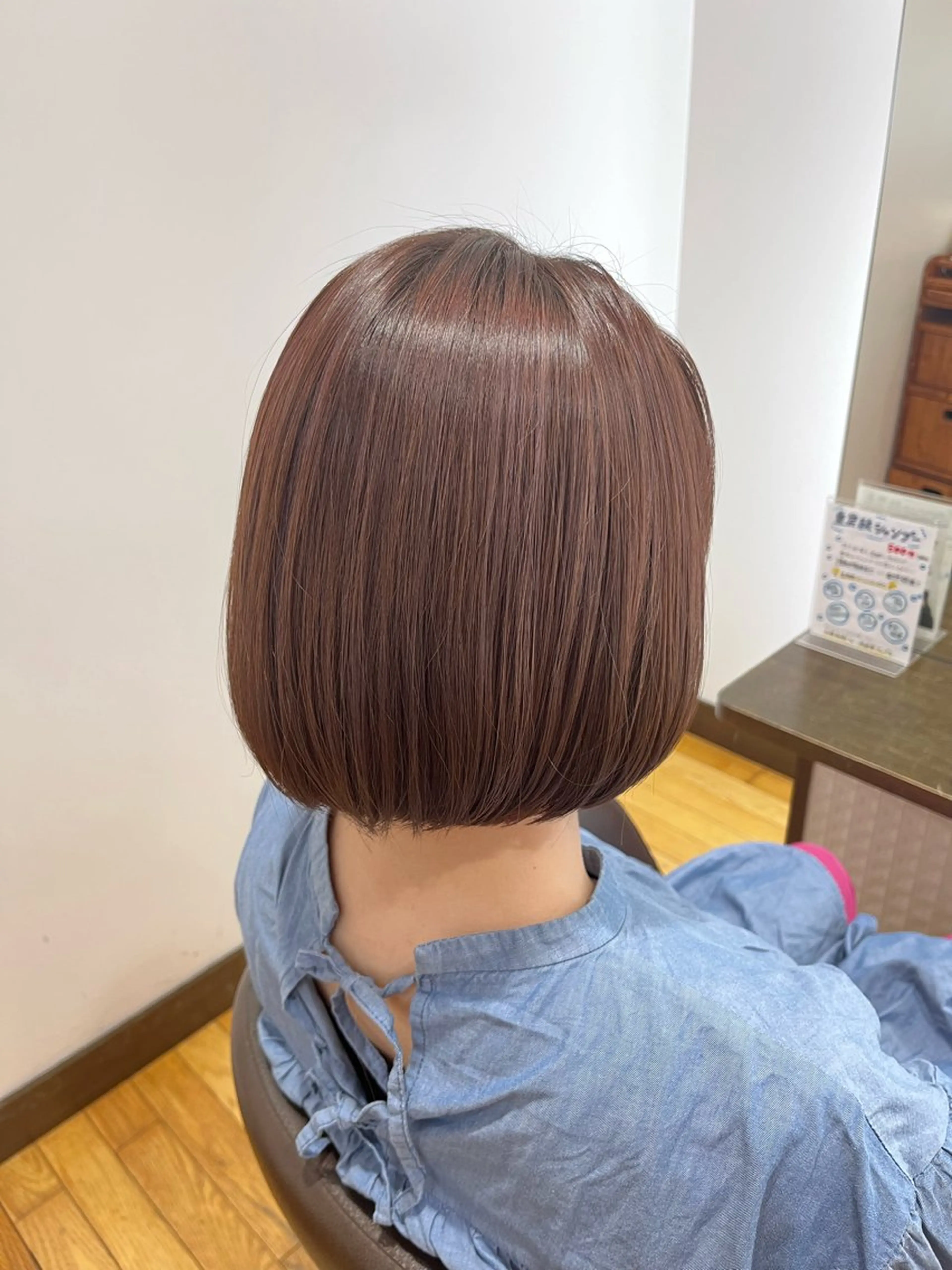 ショート カラー ベージュカラー ハイライトカラー ピンクカラー ピンクベージュ ハイライト 透明感カラー/ 岡田澪香のヘアスタイル