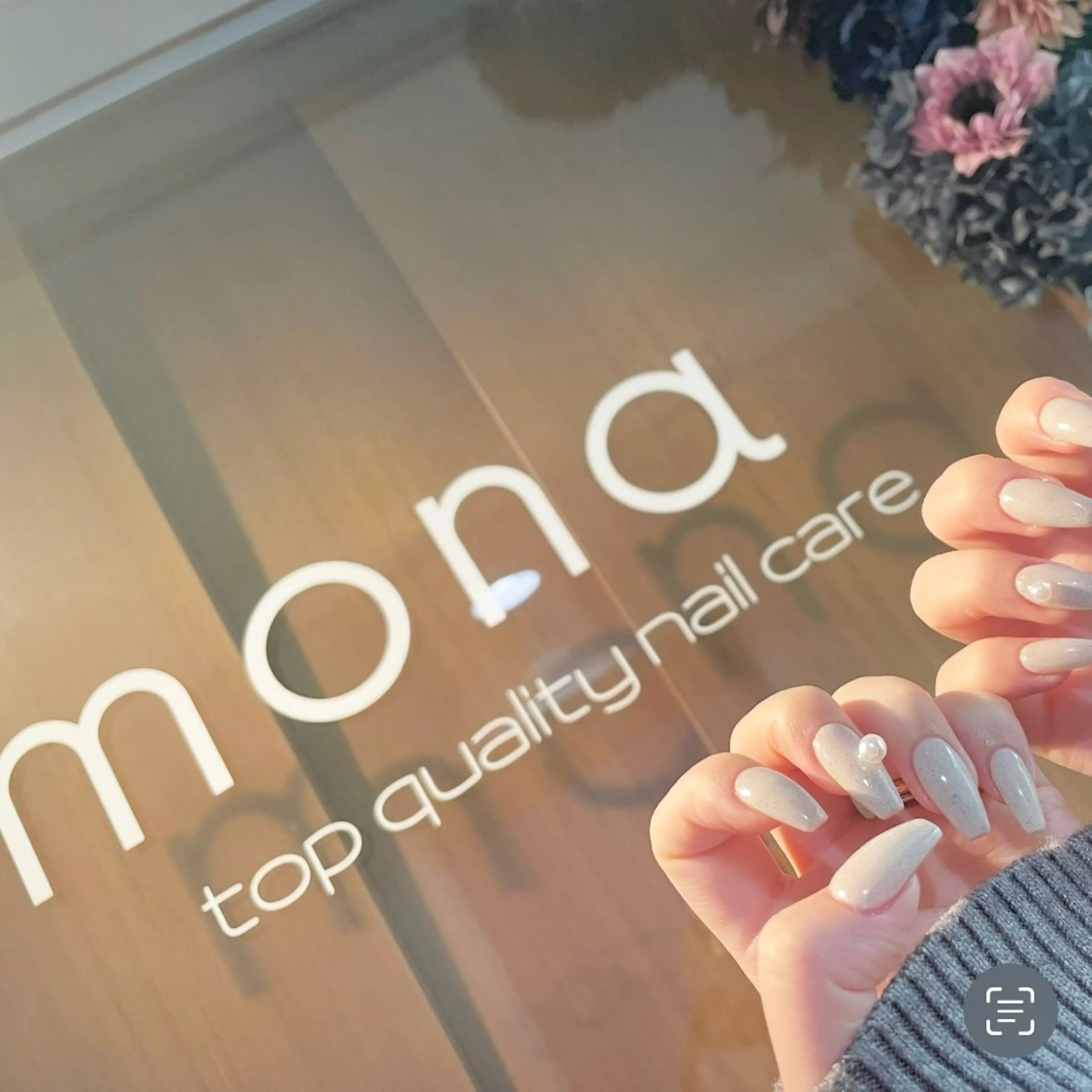 ネイル mona .AMIのネイルデザイン