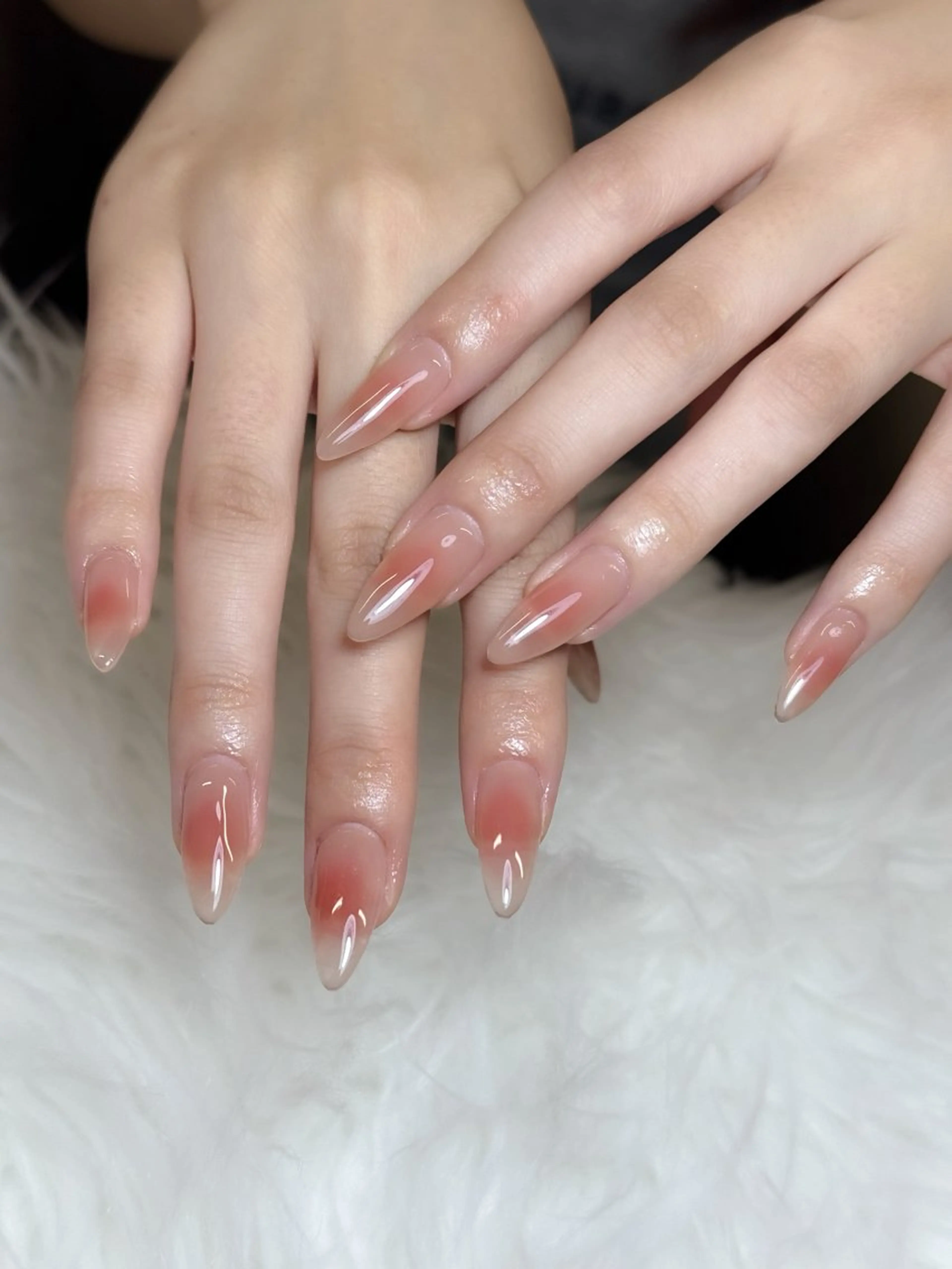 ネイル オーロラネイル チークネイル フットネイル フレンチネイル 韓国ネイル ハンドネイル Lumi Nail 新大久保3‘のネイルデザイン