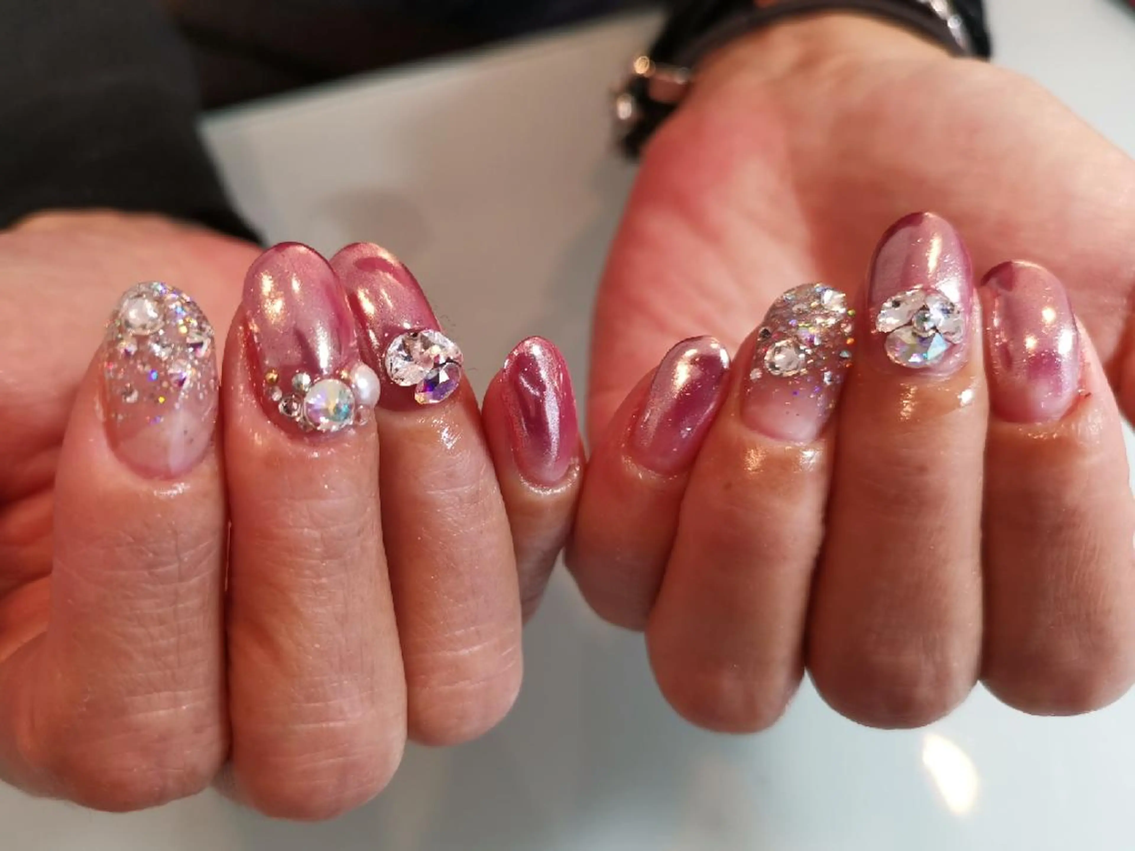 ネイル ミラーネイル ピンク 人気エリア💖完全個室【ルリエ】所属・ネイルサロン Lelienルリエのネイルデザイン