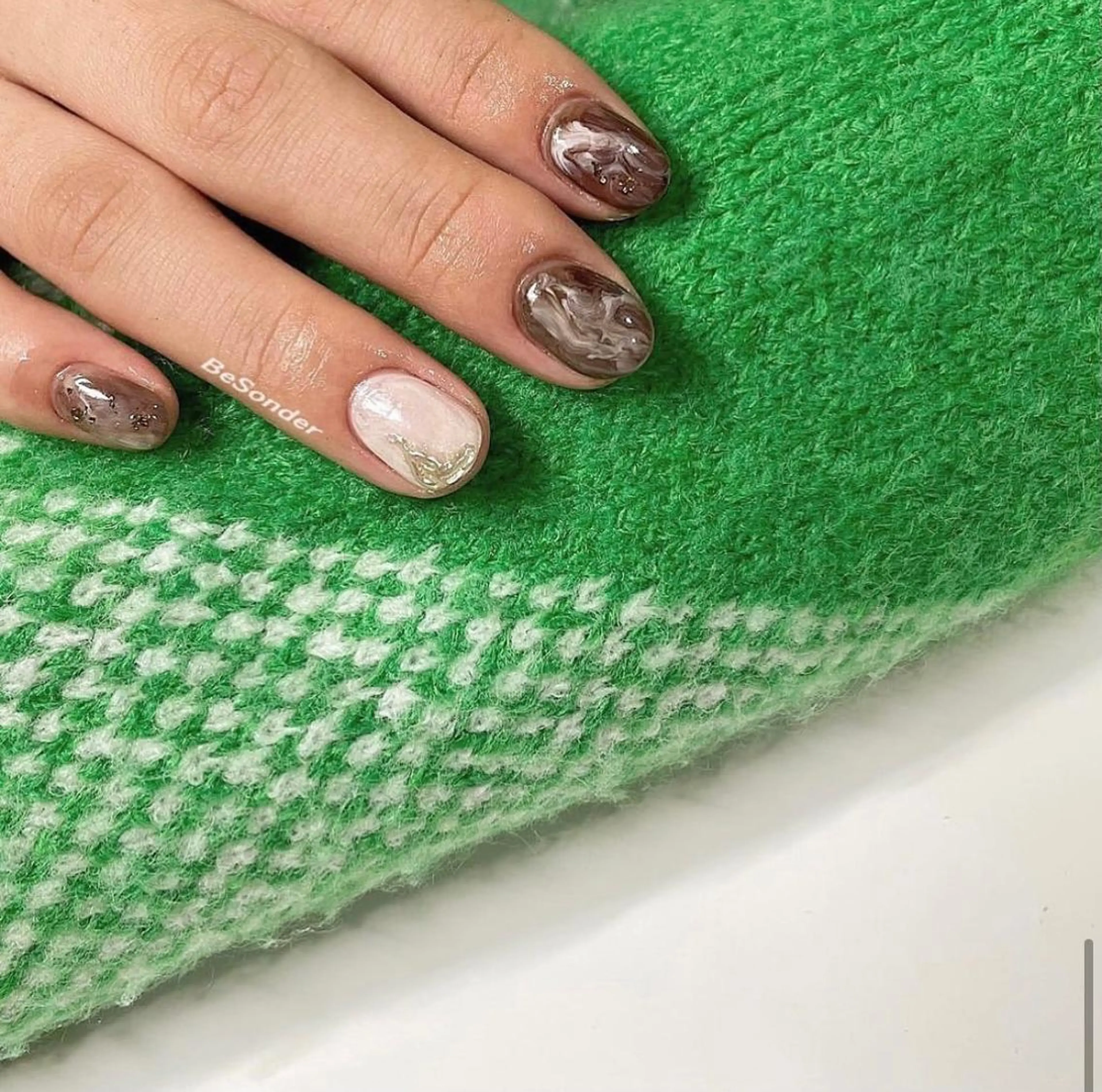 ネイル ニュアンスネイル 𝐅𝐢𝐢【本町/ ネイル】Miho💜のネイルデザイン