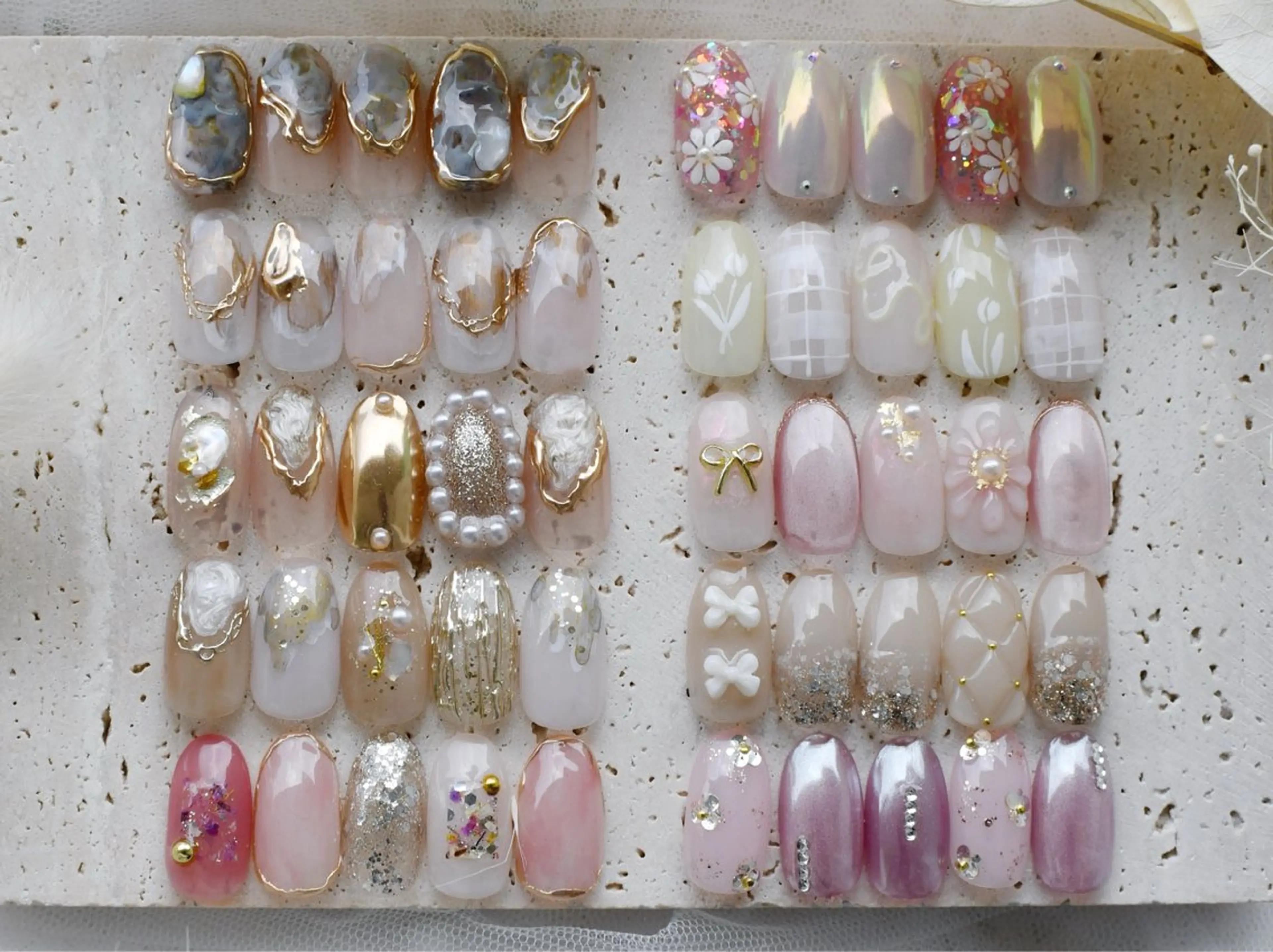 ネイル フラワーネイル リボン 春ネイル ハンドネイル nuu 栄  /  シェアサロン所属・nuu栄 ユキ / 大人ニュアンスのネイルデザイン