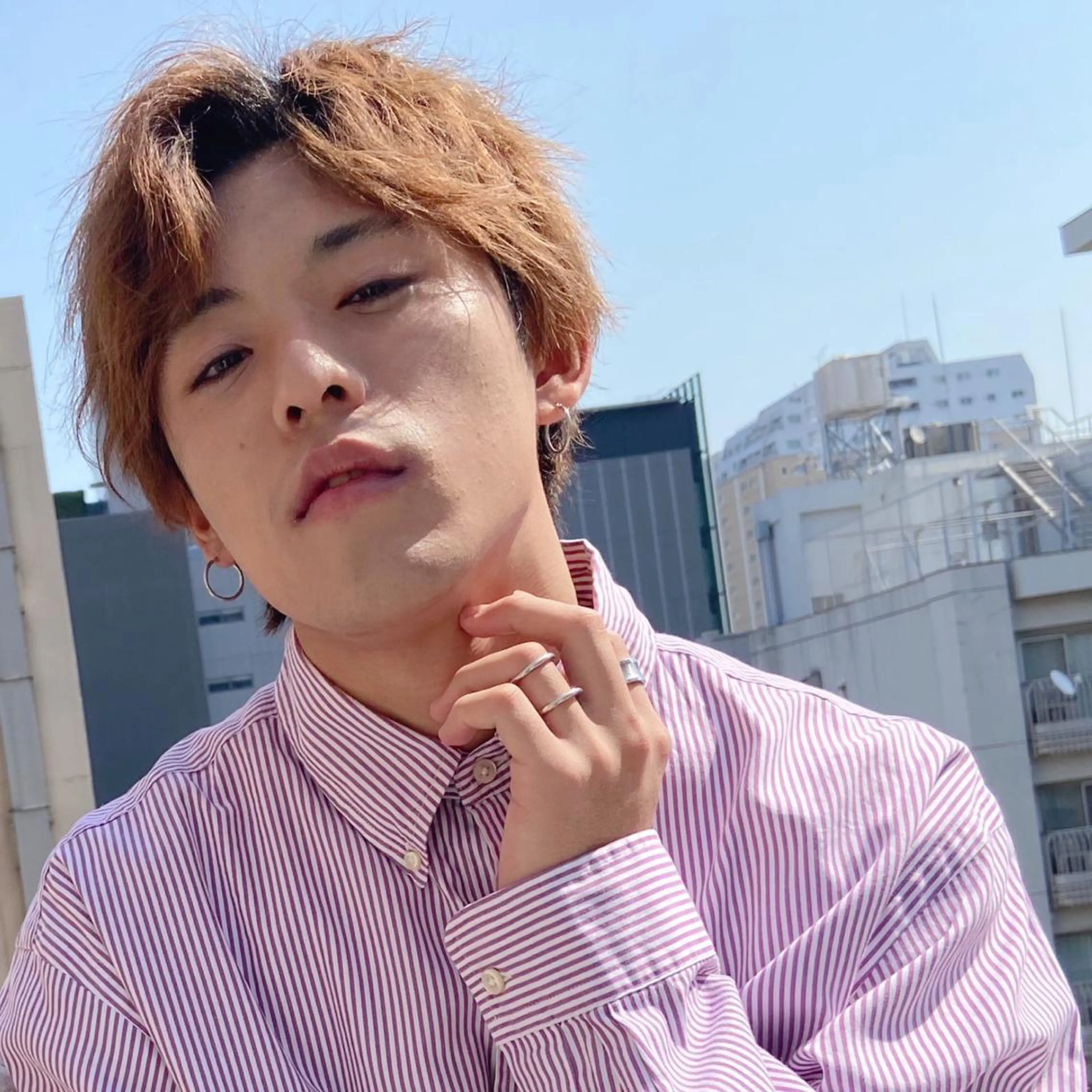 ショート カラー メンズ ケアブリーチ/ エクステ/レイヤーのヘアスタイル