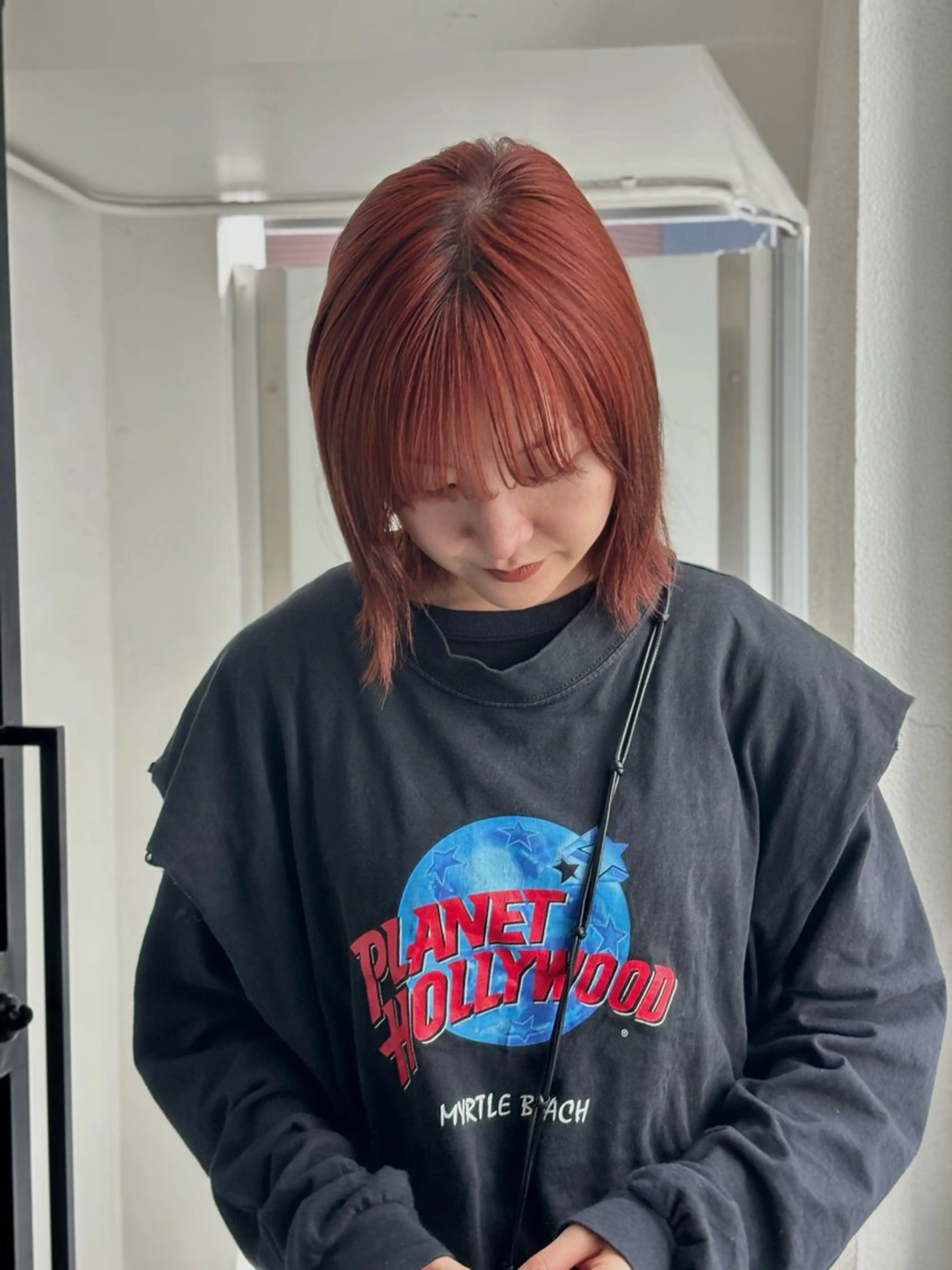 ミディアム カラー ブリーチ オレンジ 田代 佳穂のヘアスタイル