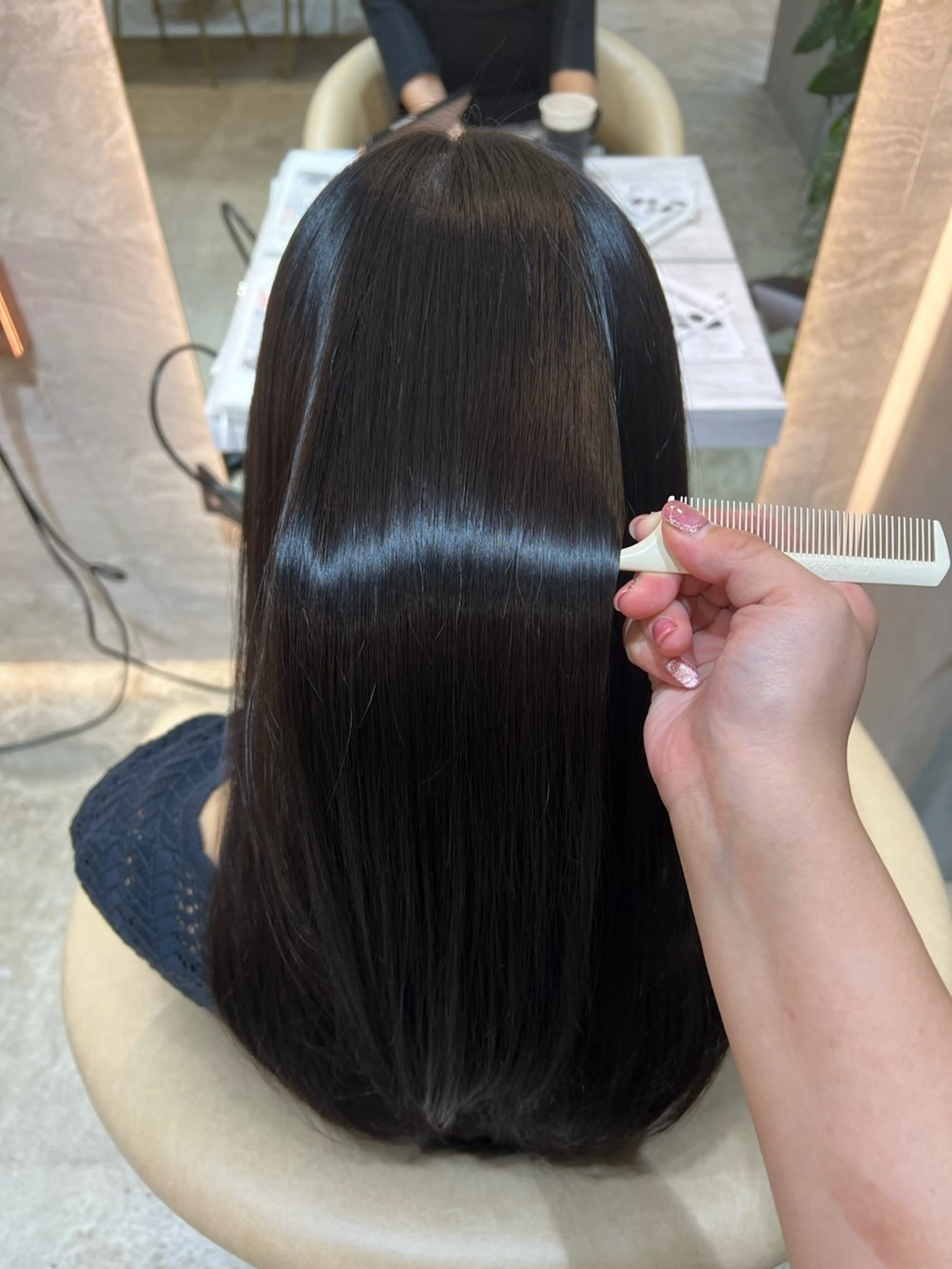 ミディアム カラー ボブ/巻ける縮毛矯正 /韓国レイヤーはなのヘアスタイル