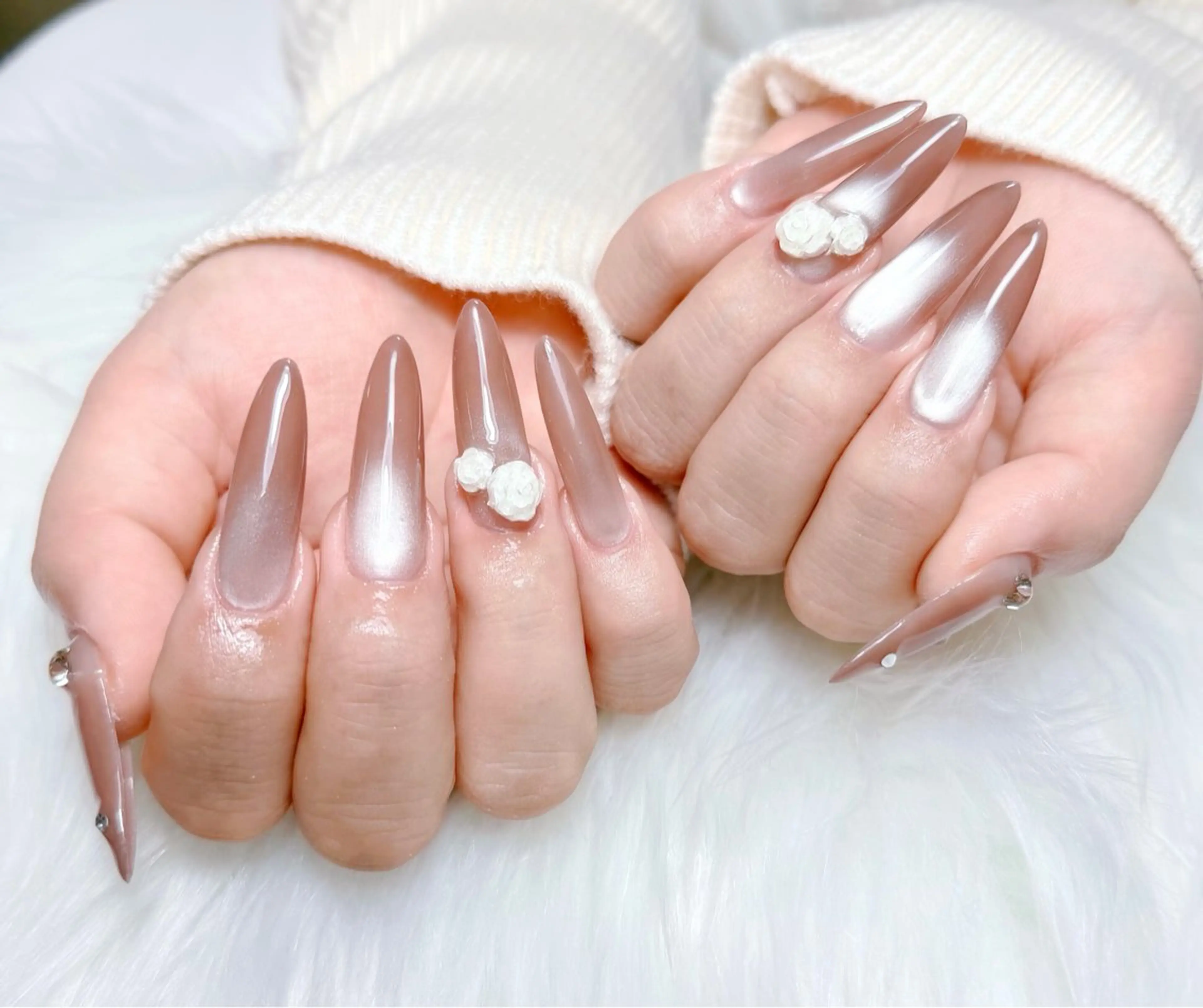 ネイル ジェルネイル ロングネイル ニュアンスネイル ワンカラーネイル シンプルネイル Kora Nailのネイルデザイン